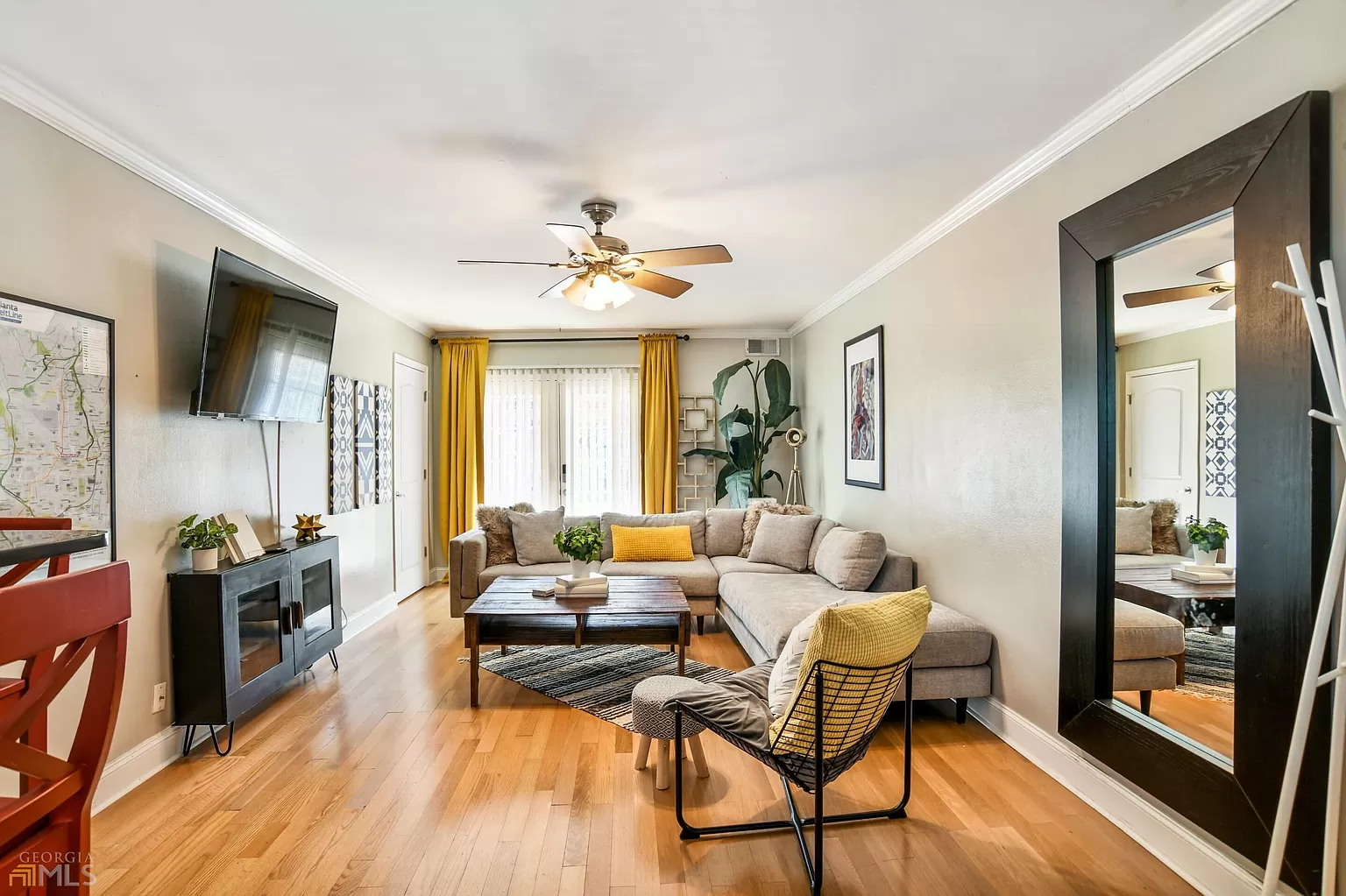 This beautiful spacious condo is just minutes from everything Virginia Highlands and Ponce has to offer.