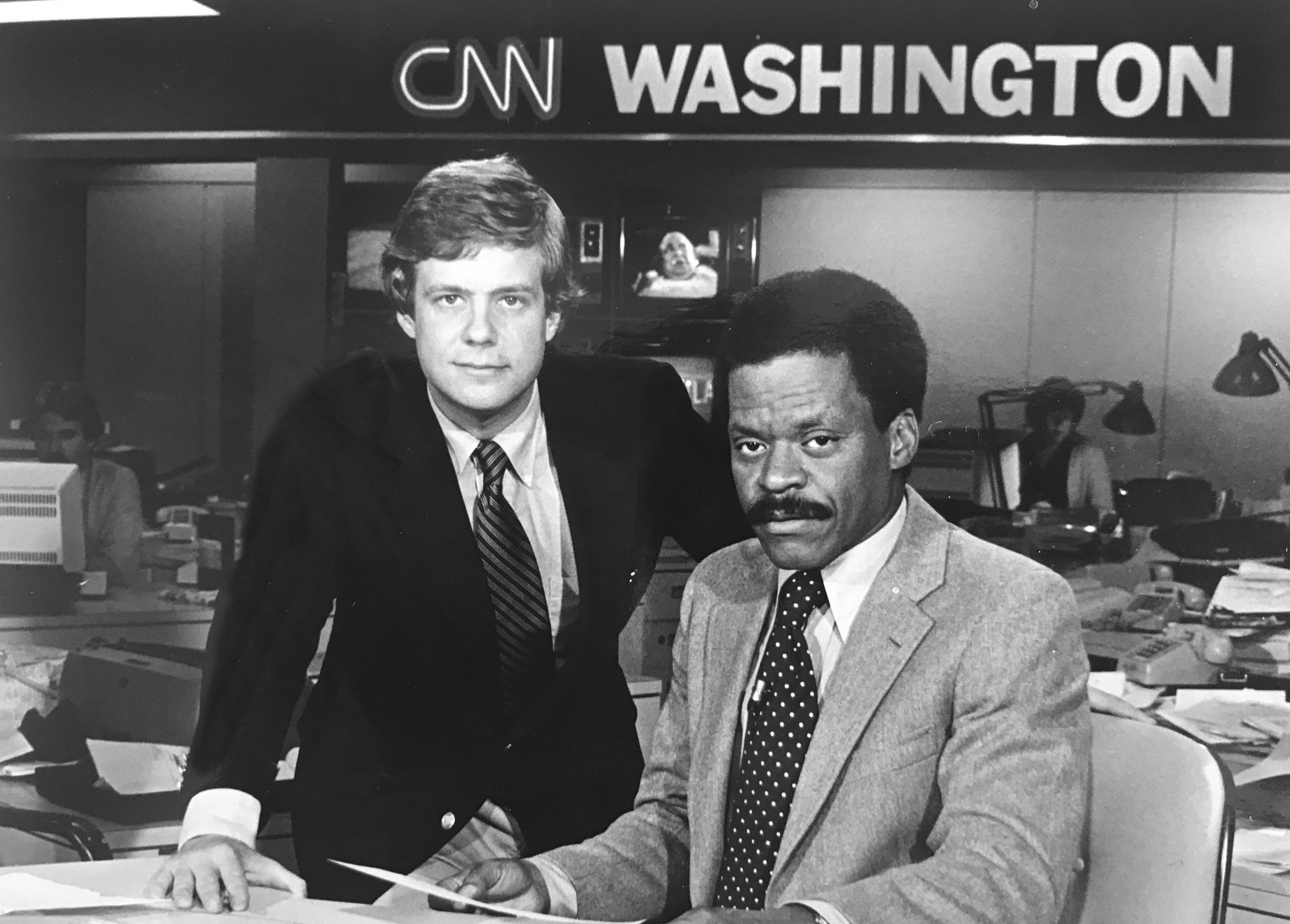 Bernard Shaw, CNN's Lead Anchor for 20 Years, Dies at 82 - The New York  Times