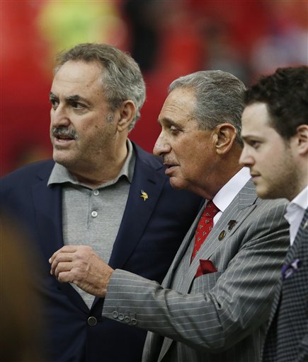 Minnesota Vikings' owner thinks big with new stadium and Holocaust