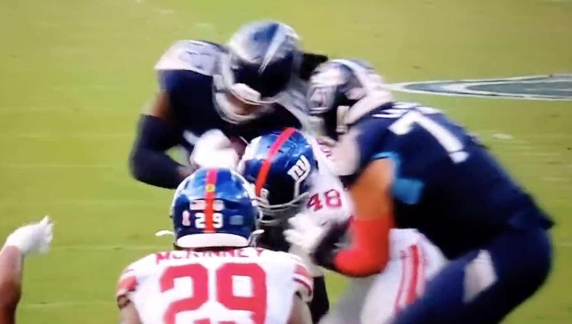 Titans RB Derrick Henry gets hit with the biggest disrespect of