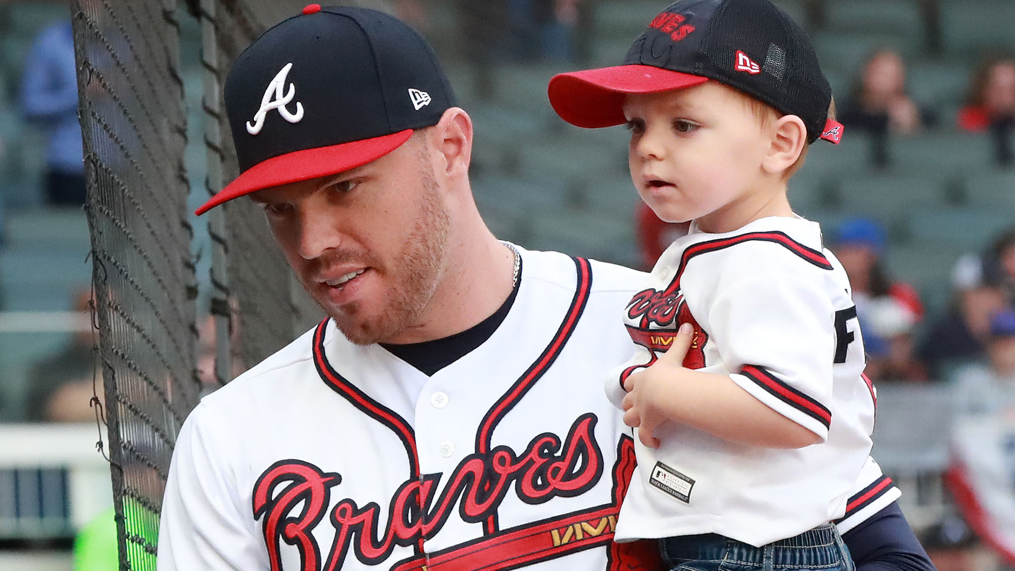WATCH: Freeman crushes son's pitch in 'backyard baseball