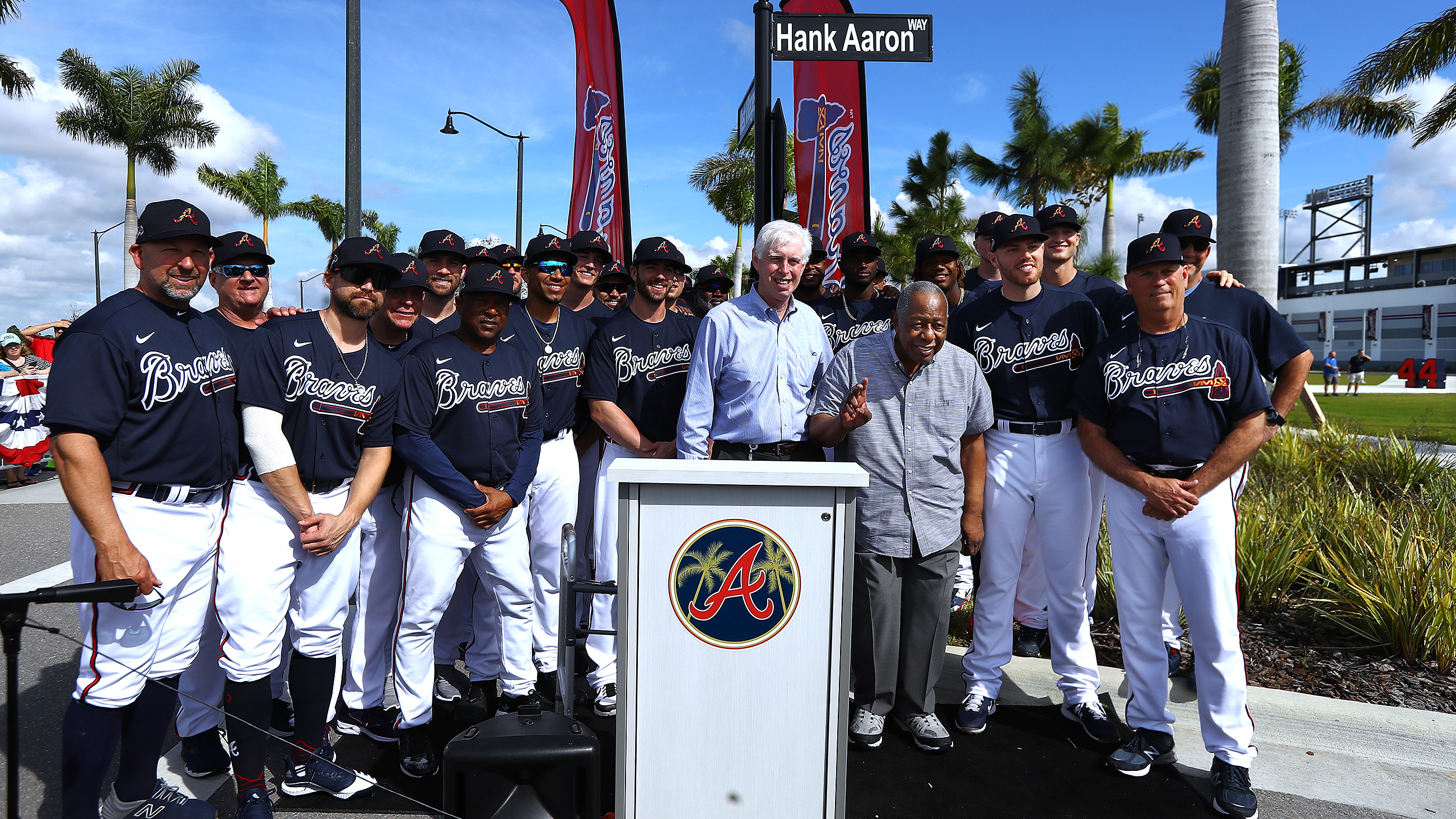 Hank Aaron visits Braves at spring training for street naming