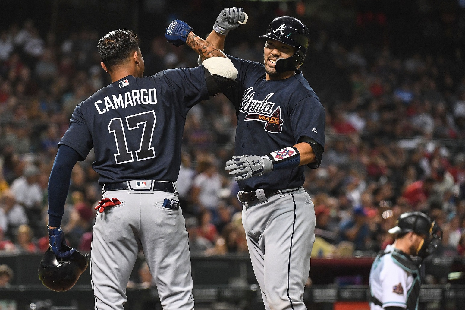 Diamondbacks' Nick Ahmed hits two-run double on bounced pitch