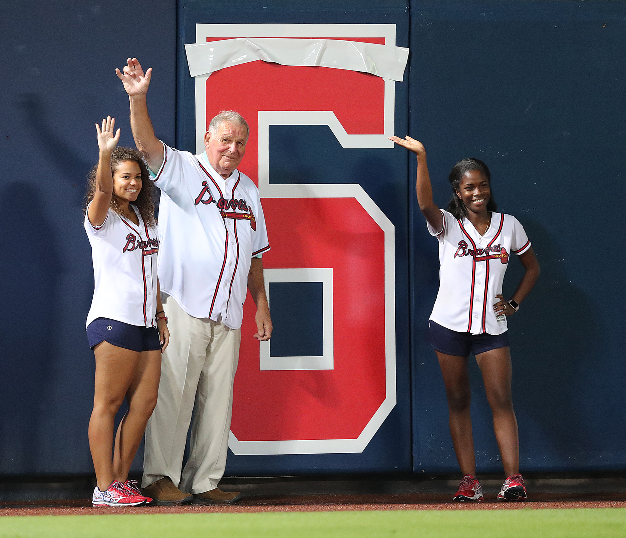 Atlanta Braves say farewell to Turner Field