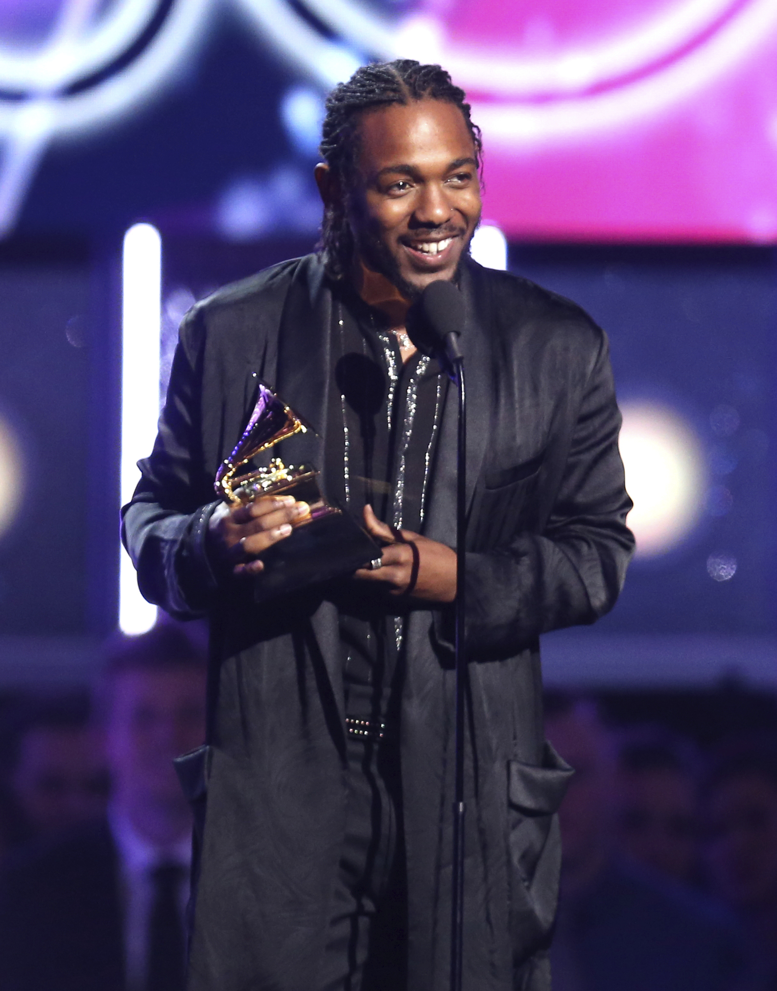Grammys 2018: Bruno Mars makes magic, Kendrick Lamar scores, Jay-Z