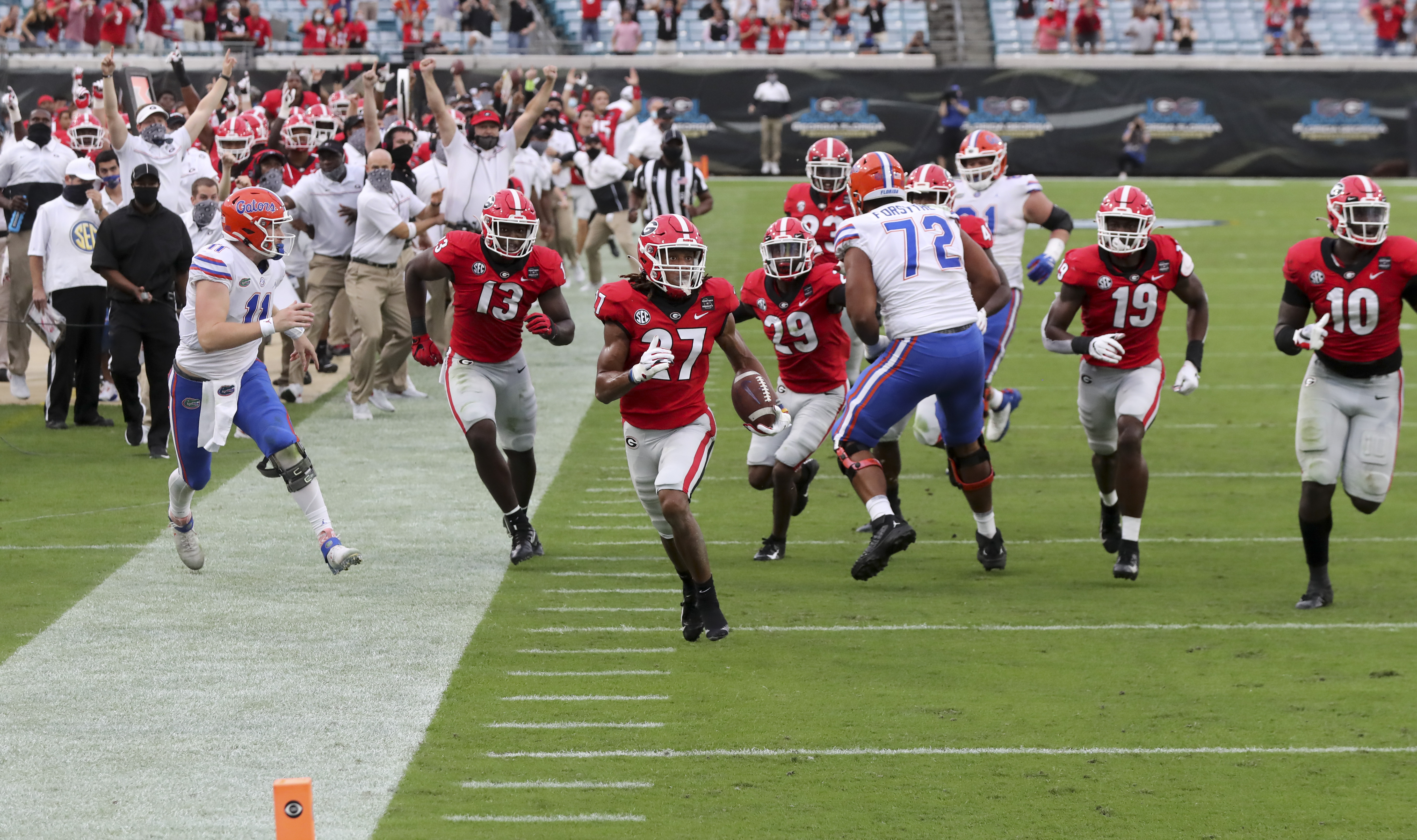 Florida quarterback Kyle Trask leads Gators over Georgia 41-28