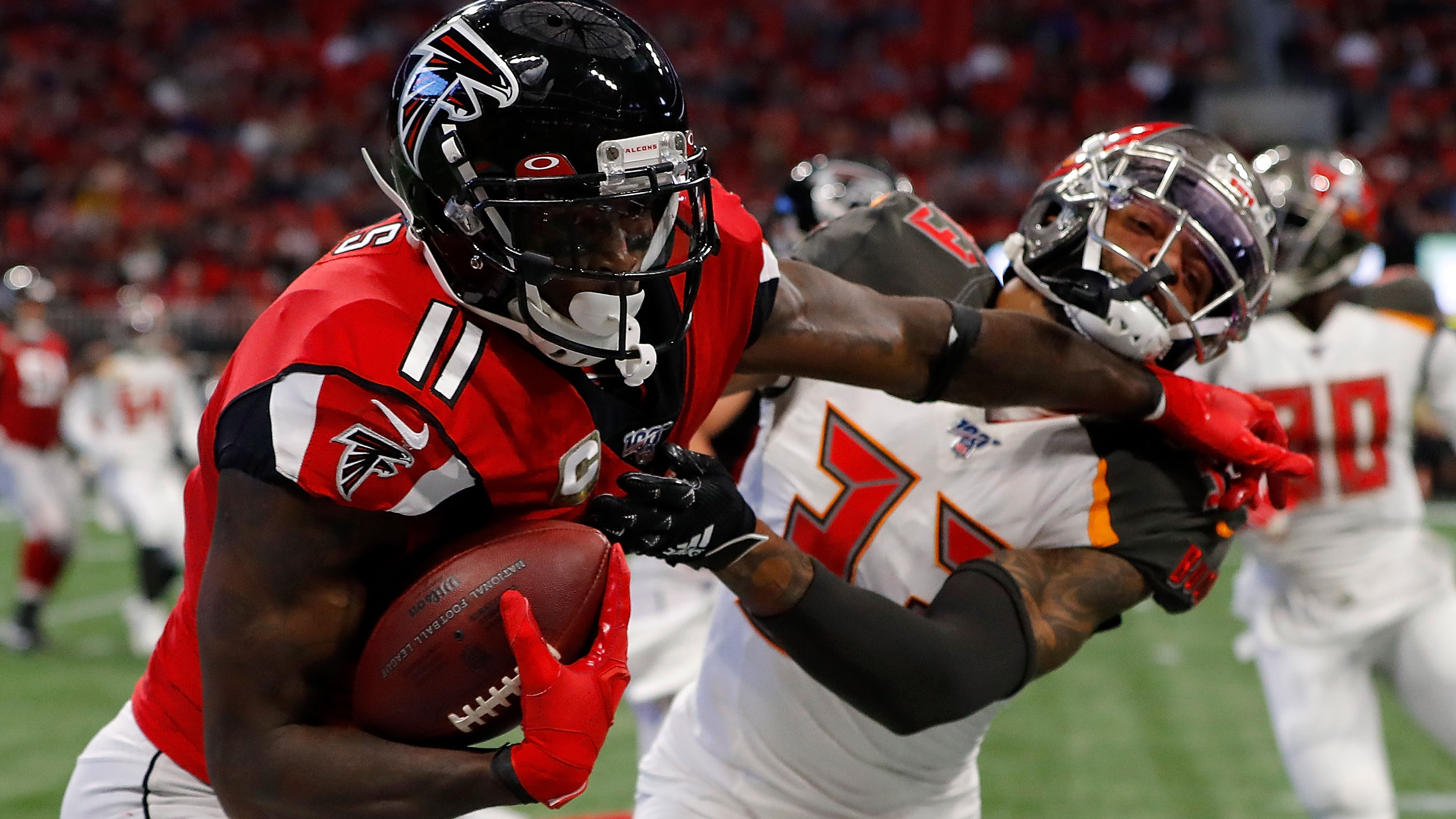 Buccaneers Rumors: Julio Jones Looks Like 2019 Version of Himself