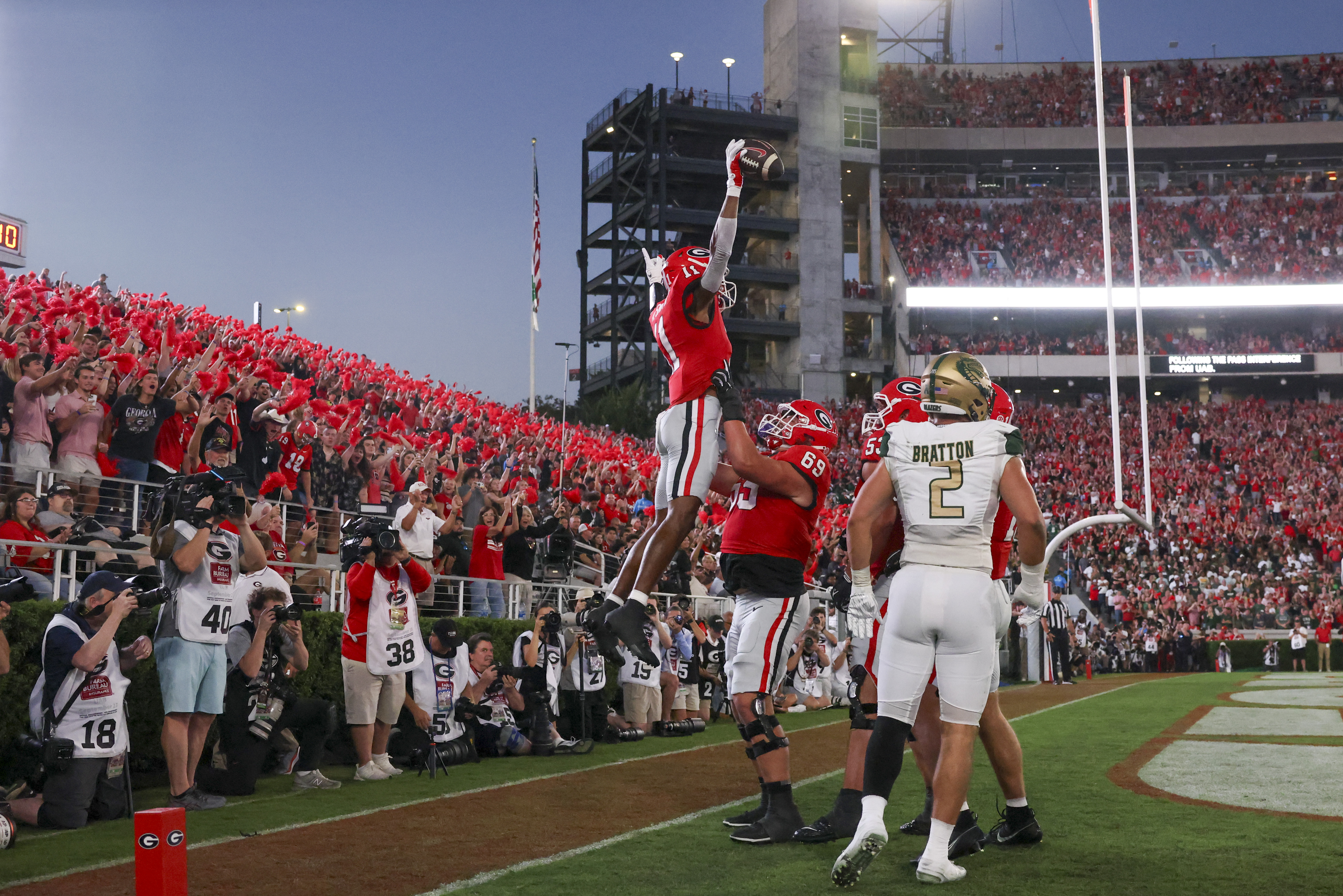 Why are Georgia Bulldogs and Atlanta Braves fans so patient?