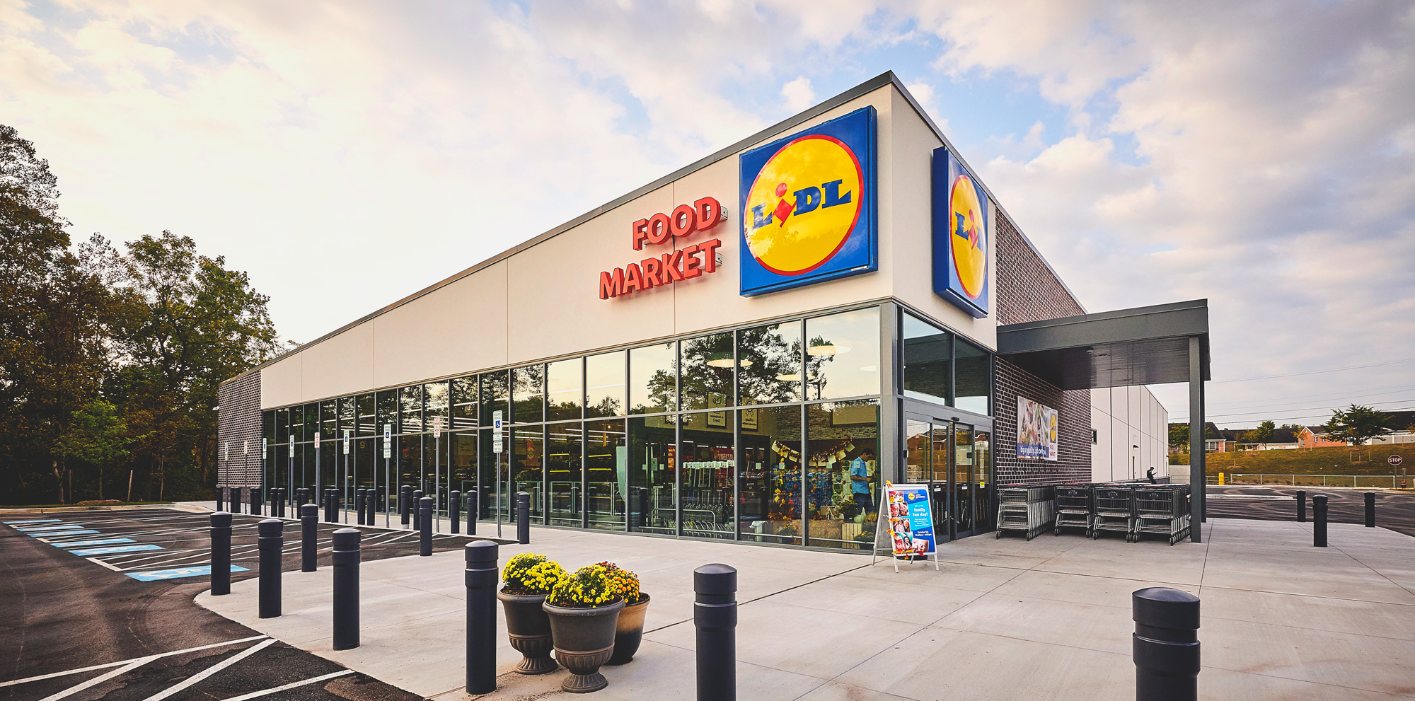 Lidl its metro Atlanta starting pay to hour