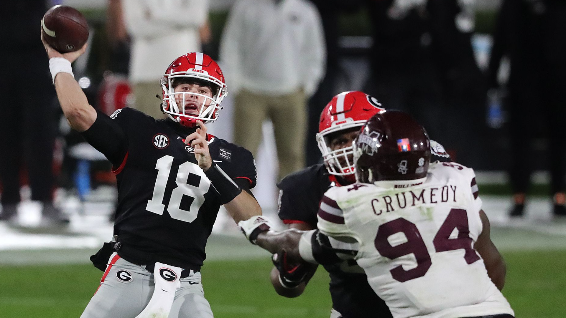 Georgia natives, UGA alum to coach youth football camp at Milton