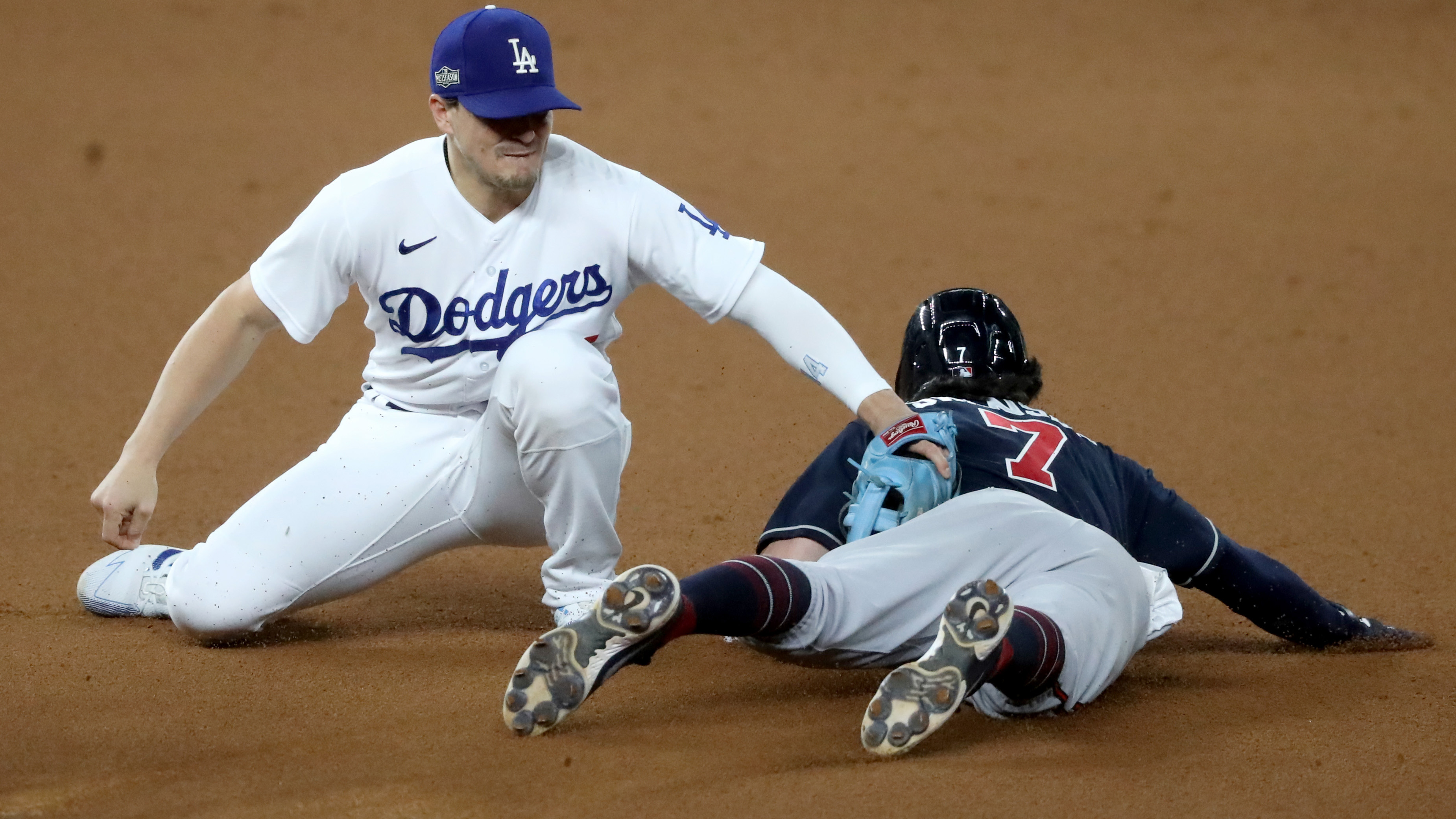 Braves players and fans are having trouble telling Dansby Swanson and Charlie  Culberson apart