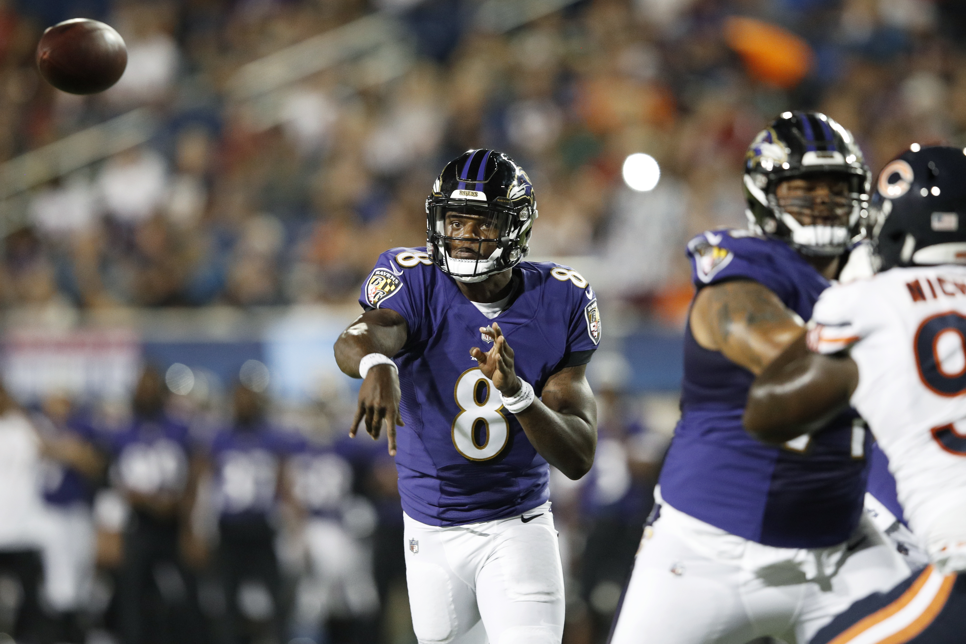 VIDEO: Ravens QB Lamar Jackson scrambles for first NFL touchdown