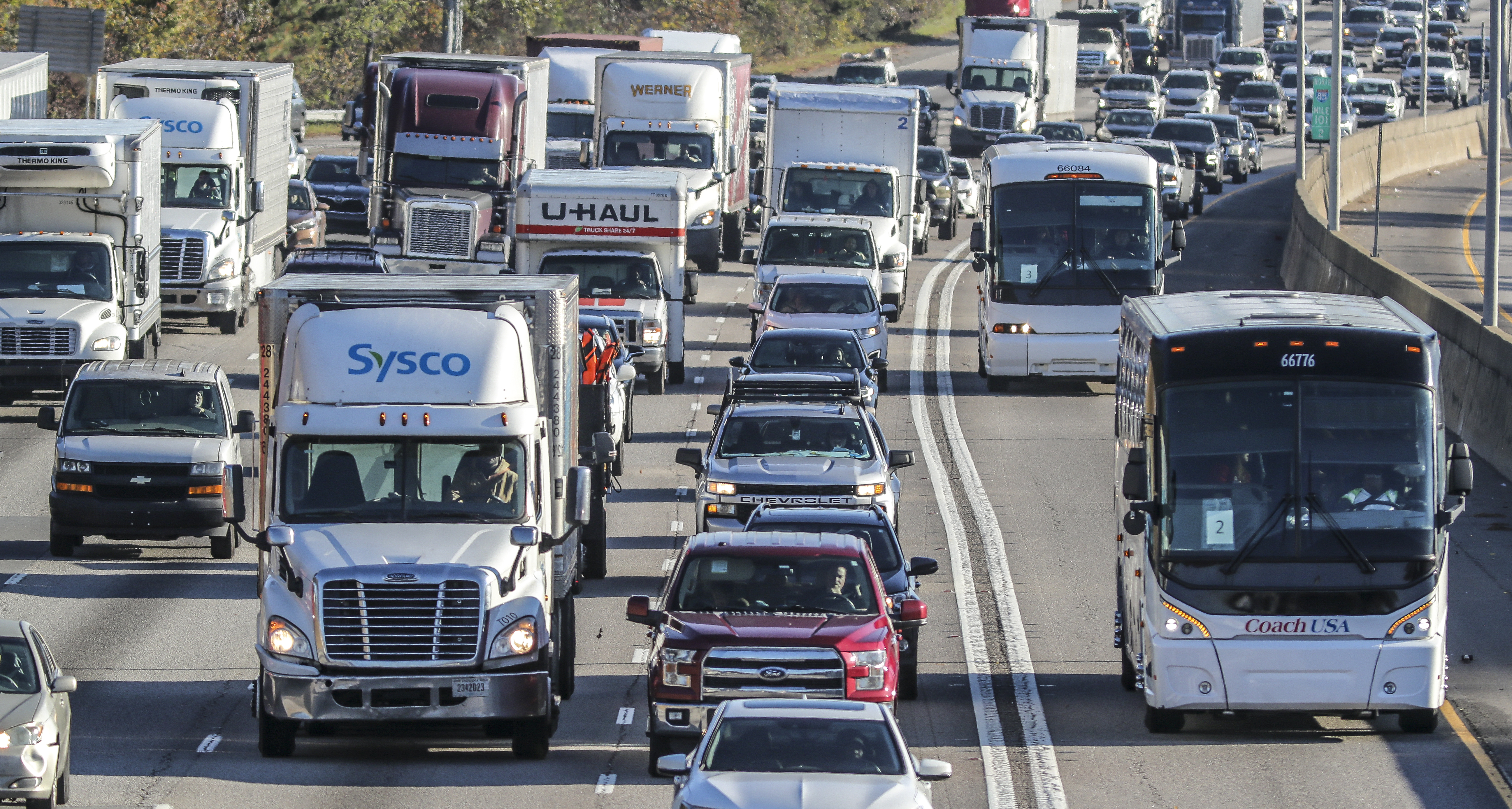 Trucking costs soared in 2021, led by jump in diesel prices, I-75 closure  planned