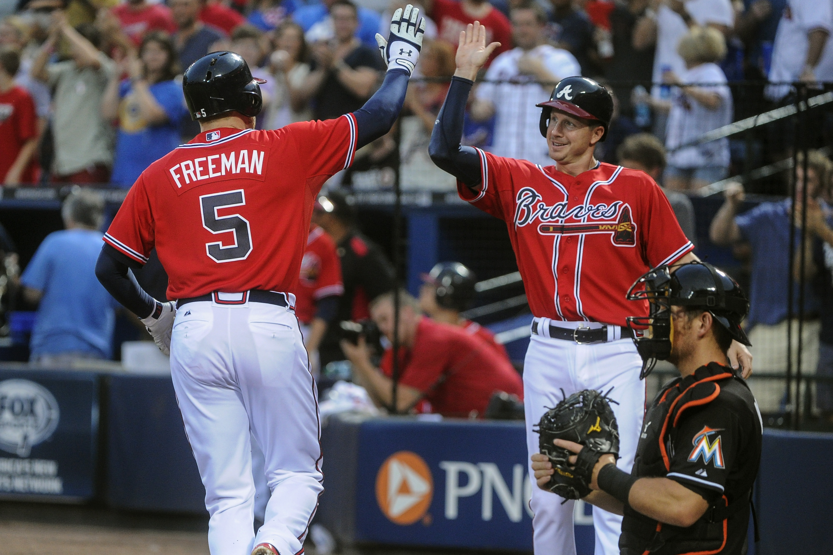 Marlins' Dan Uggla enters baseball's record book for home runs by a second  baseman