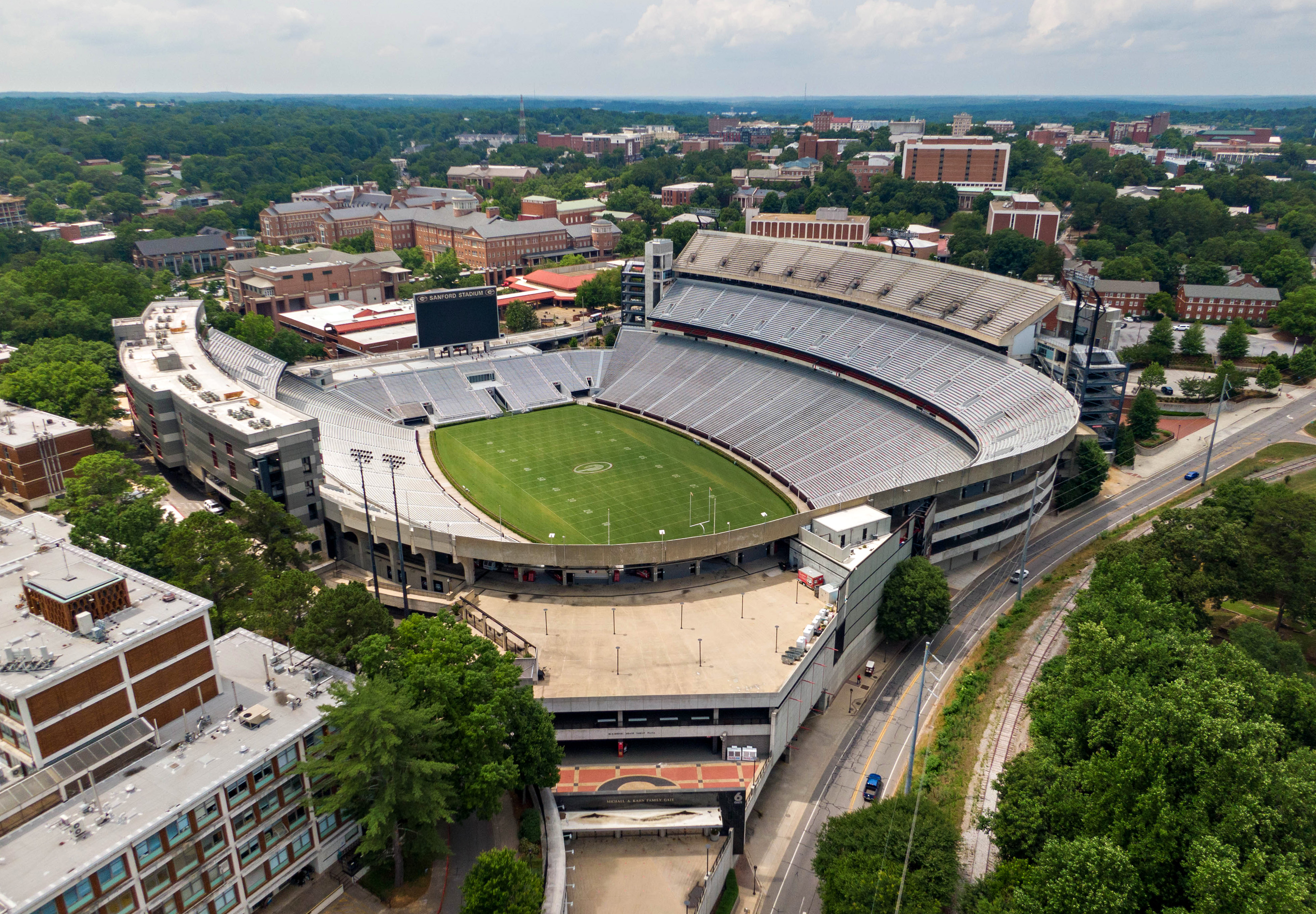 College football: LSU to rquire proof of vaccination or a negative COVID-19  test taken within 72 hours prior to entry for Tiger Stadium home games