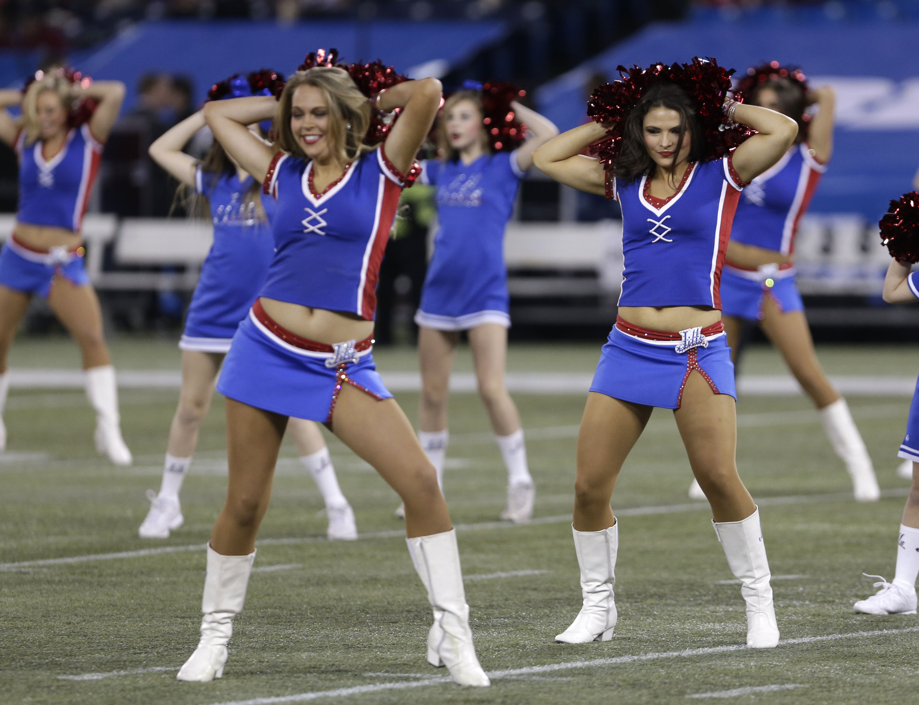 NFL cheerleaders go out with a bang in Week 17 – New York Daily News