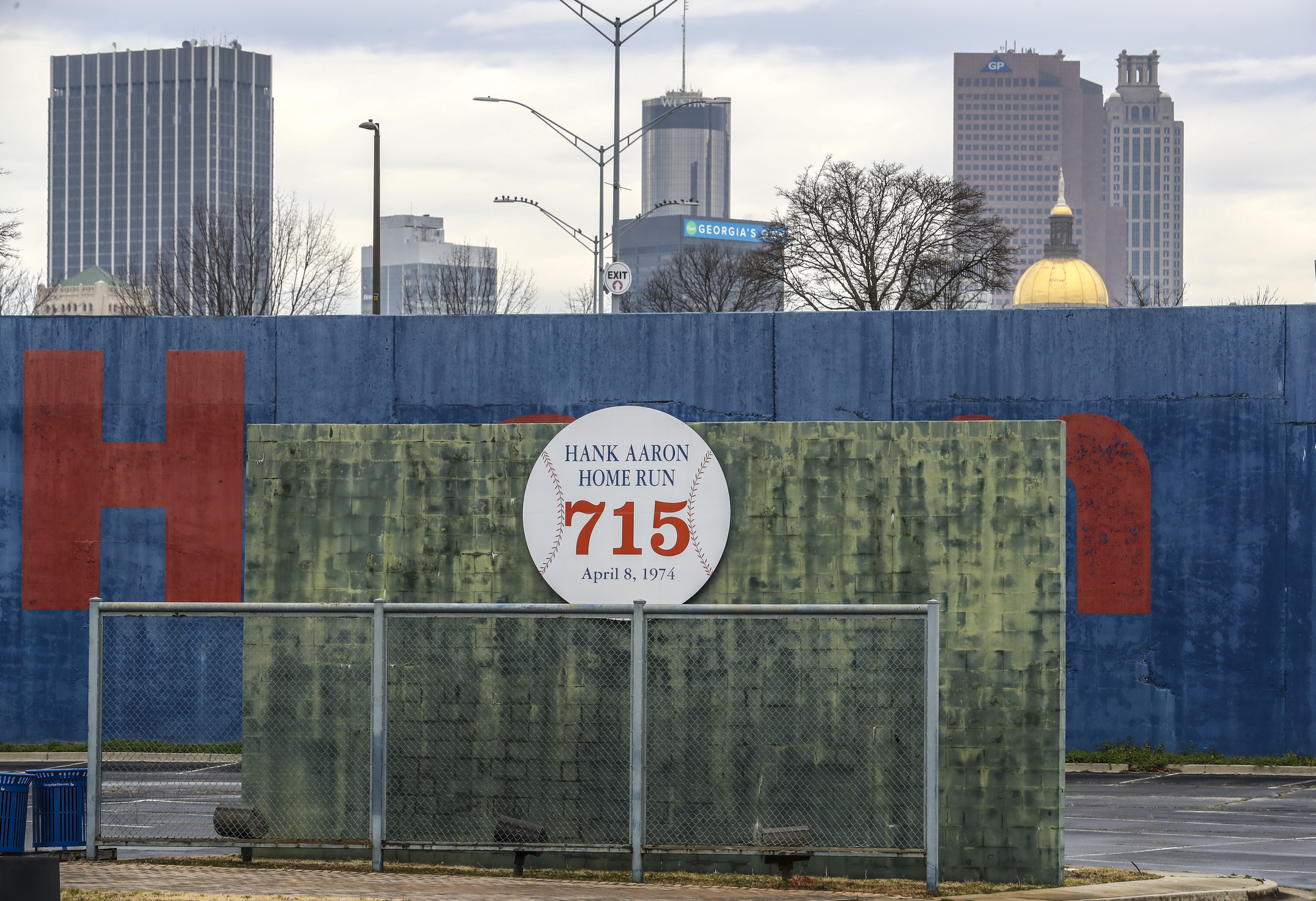 Atlanta's GOAT Mountain of sports: Hank Aaron, Tom Glavine