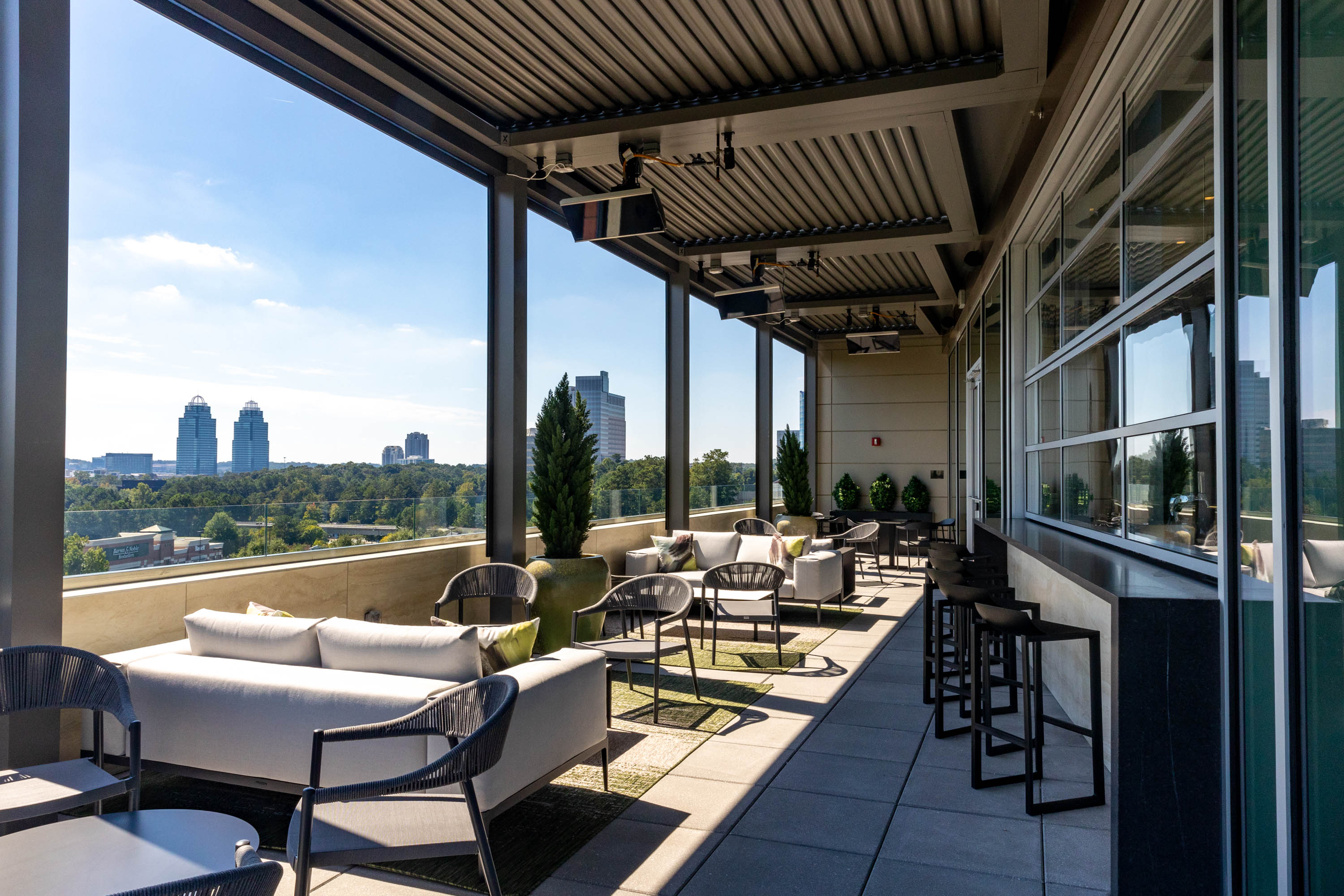 Upside rooftop bar view - Picture of Canopy by Hilton Dallas