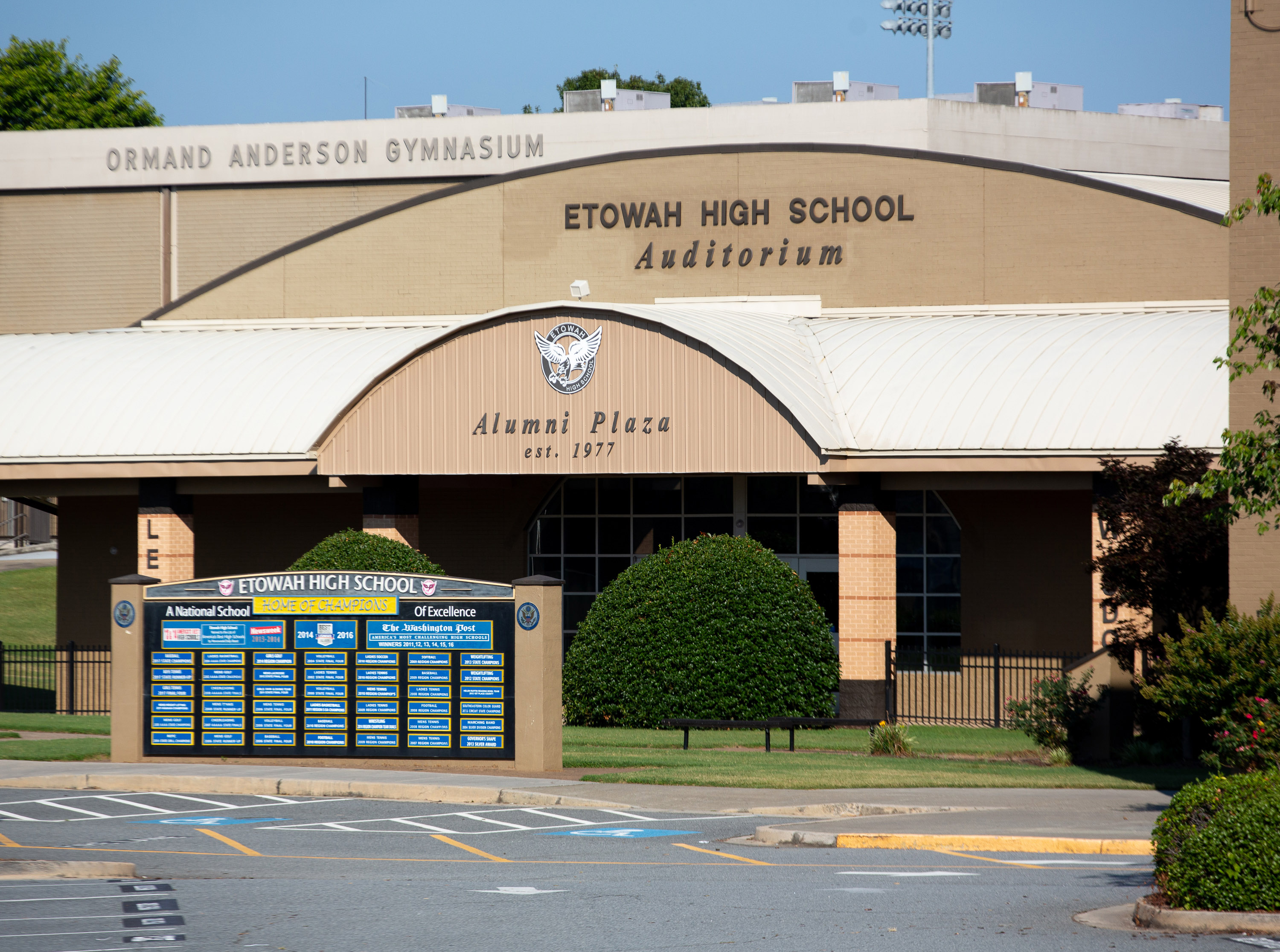 Cherokee high schools return to full-time classroom instruction