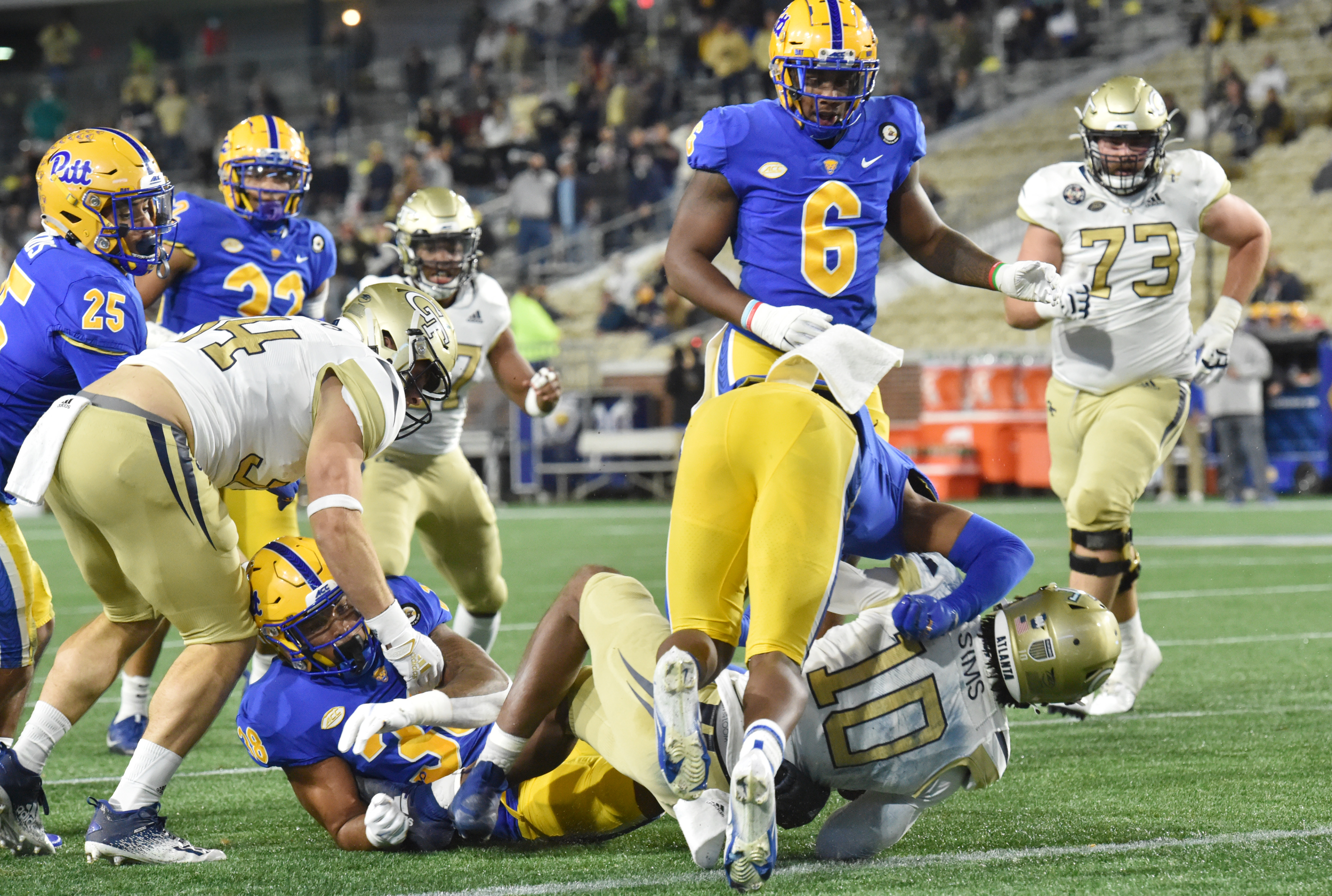 Georgia Tech loses a game. Tech's coach loses his composure