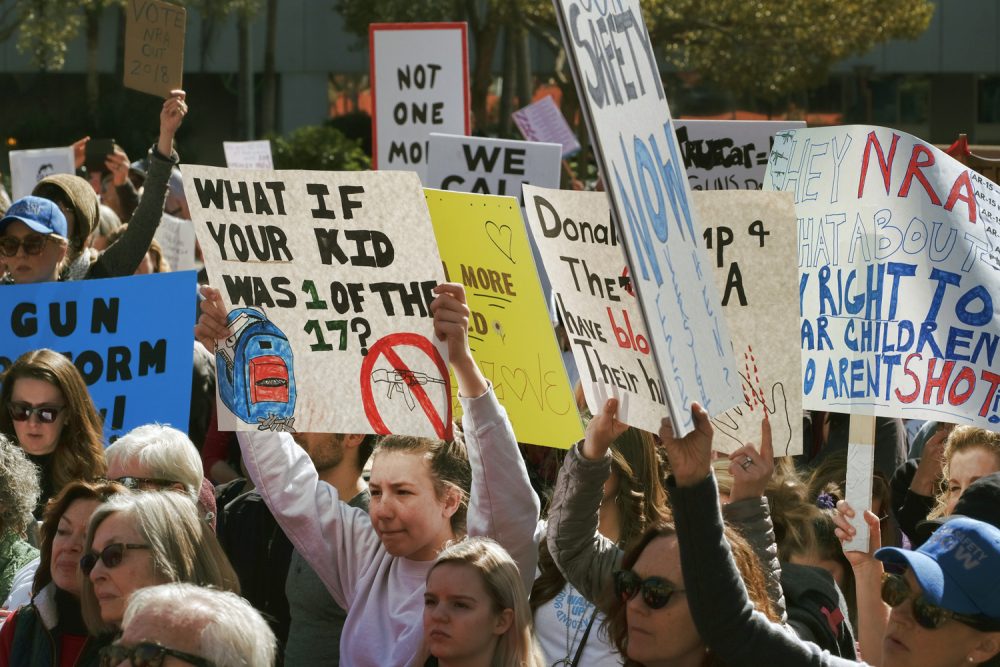 Ex-Atlanta Braves Chipper Jones tweets Sandy Hook massacre was a hoax