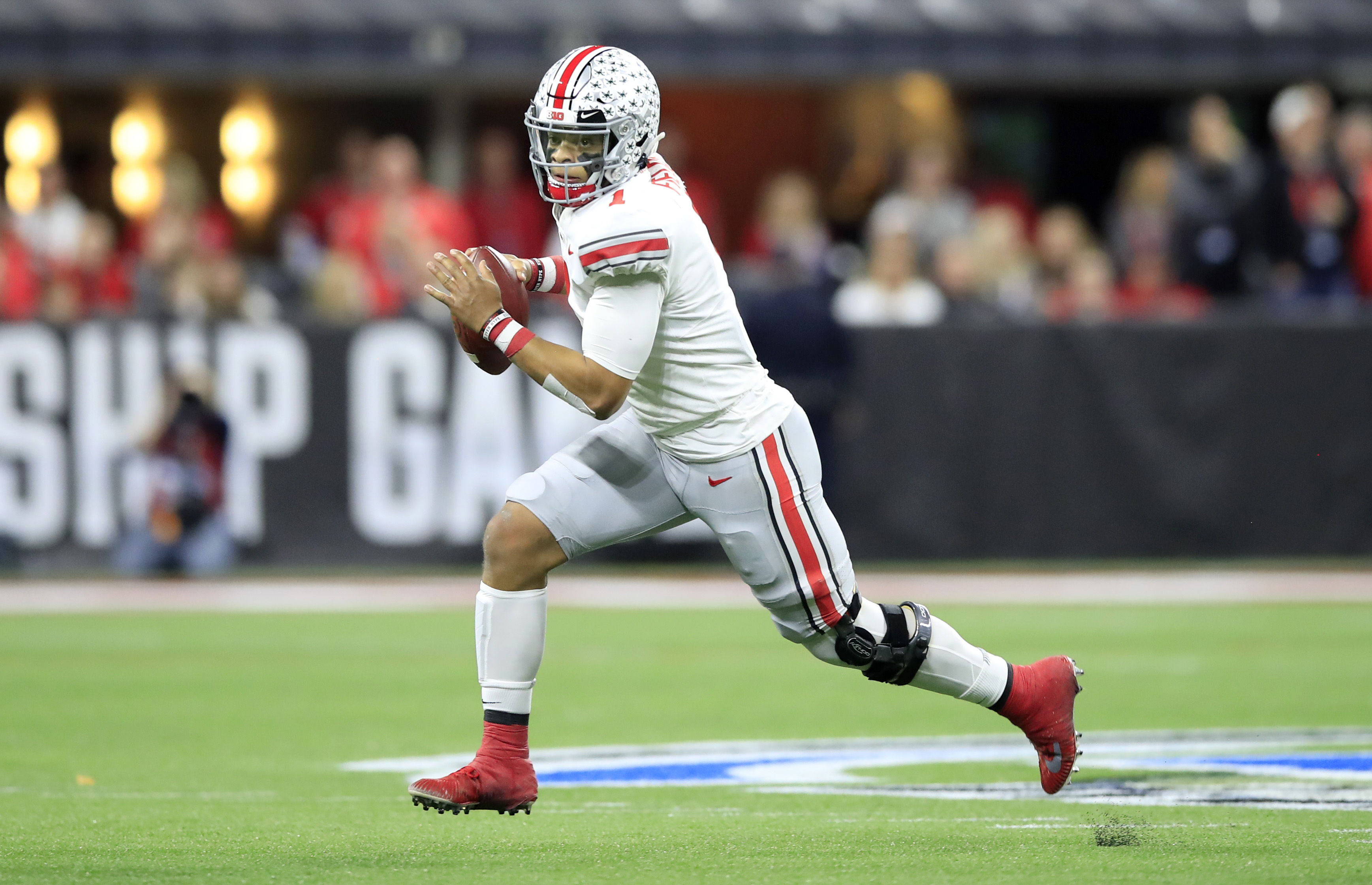 QB Justin Fields transferring from Georgia to Ohio State