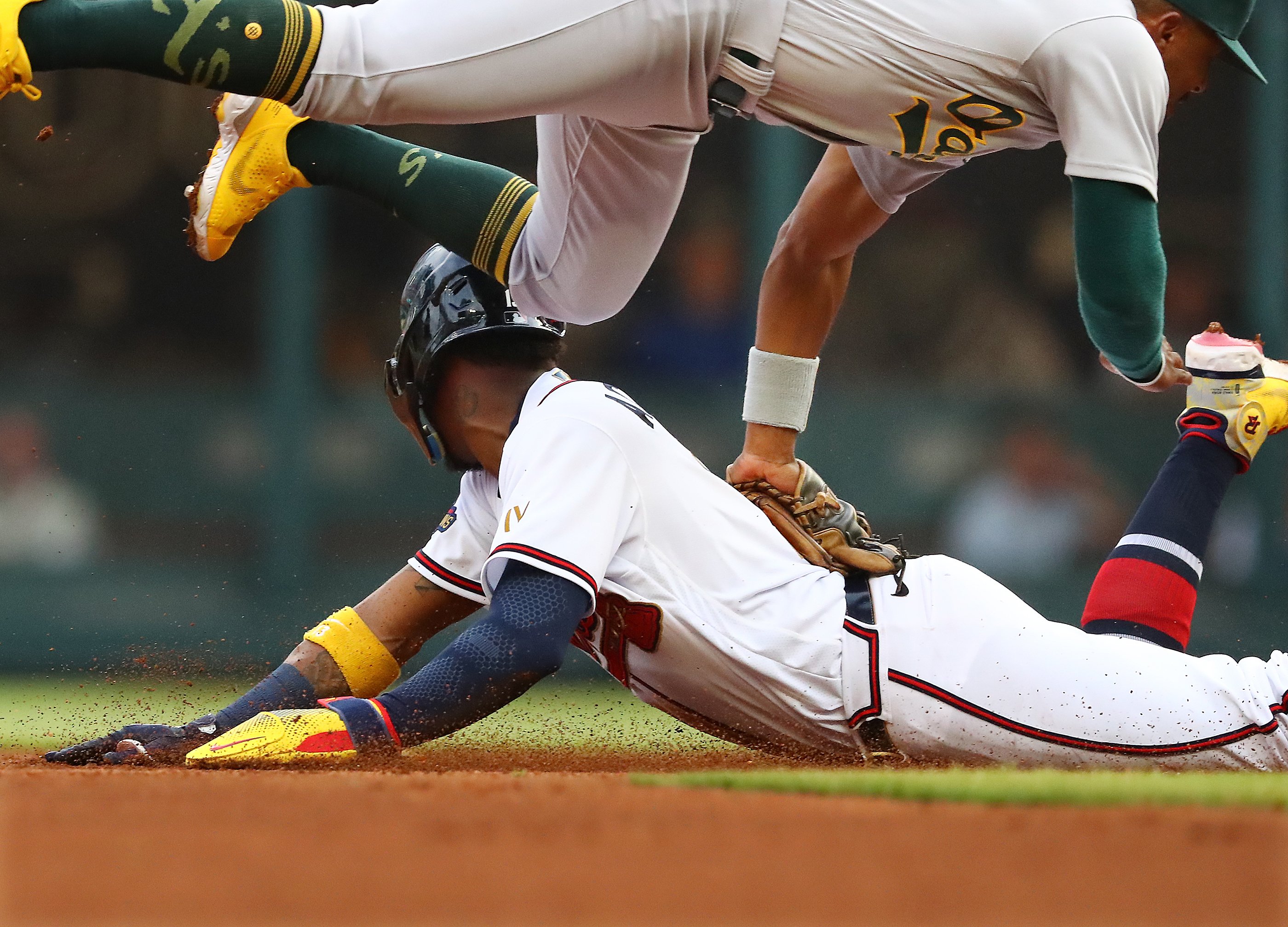 Marlins score six unanswered to sweep A's