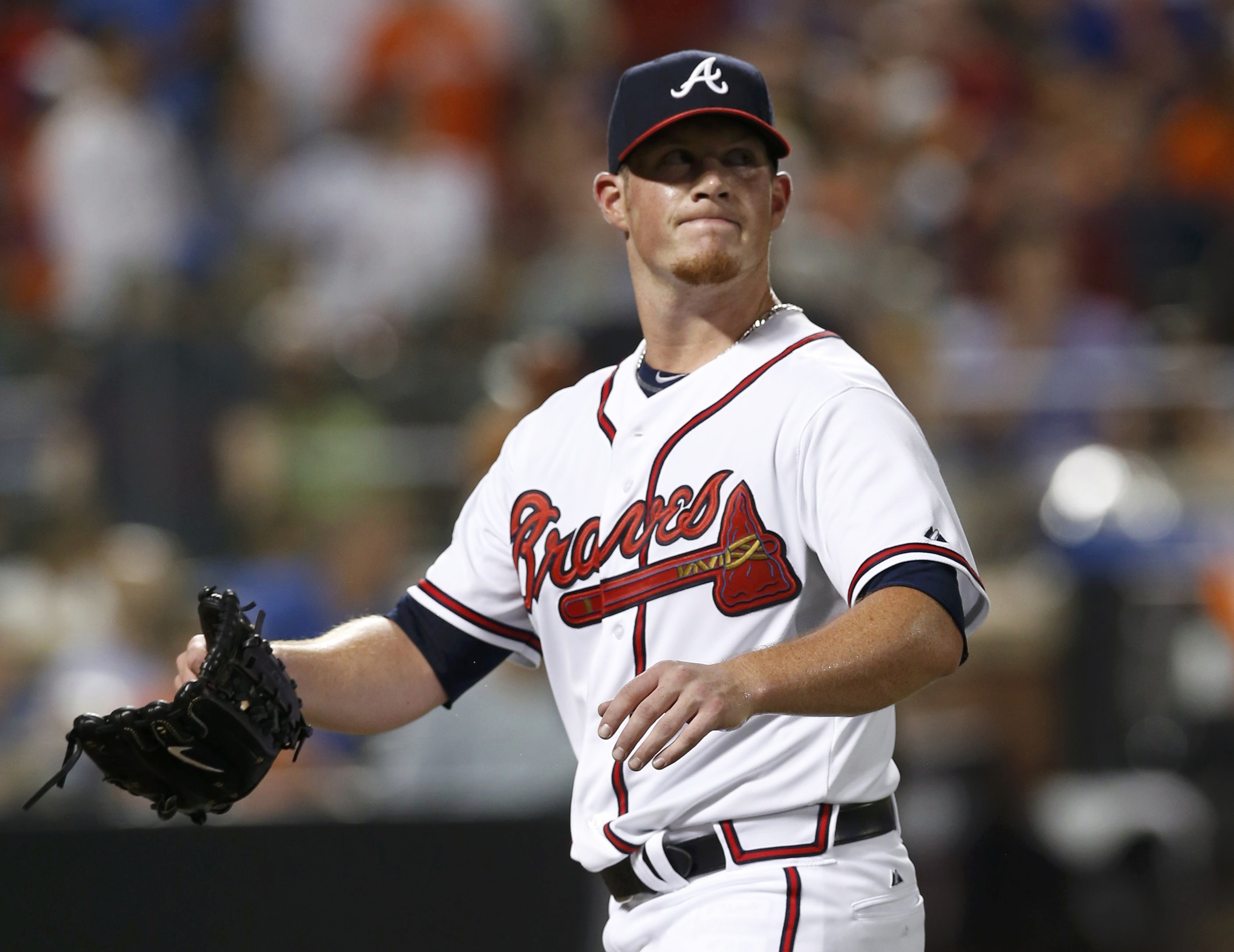 Kimbrel looks like old self in getting first save with White Sox