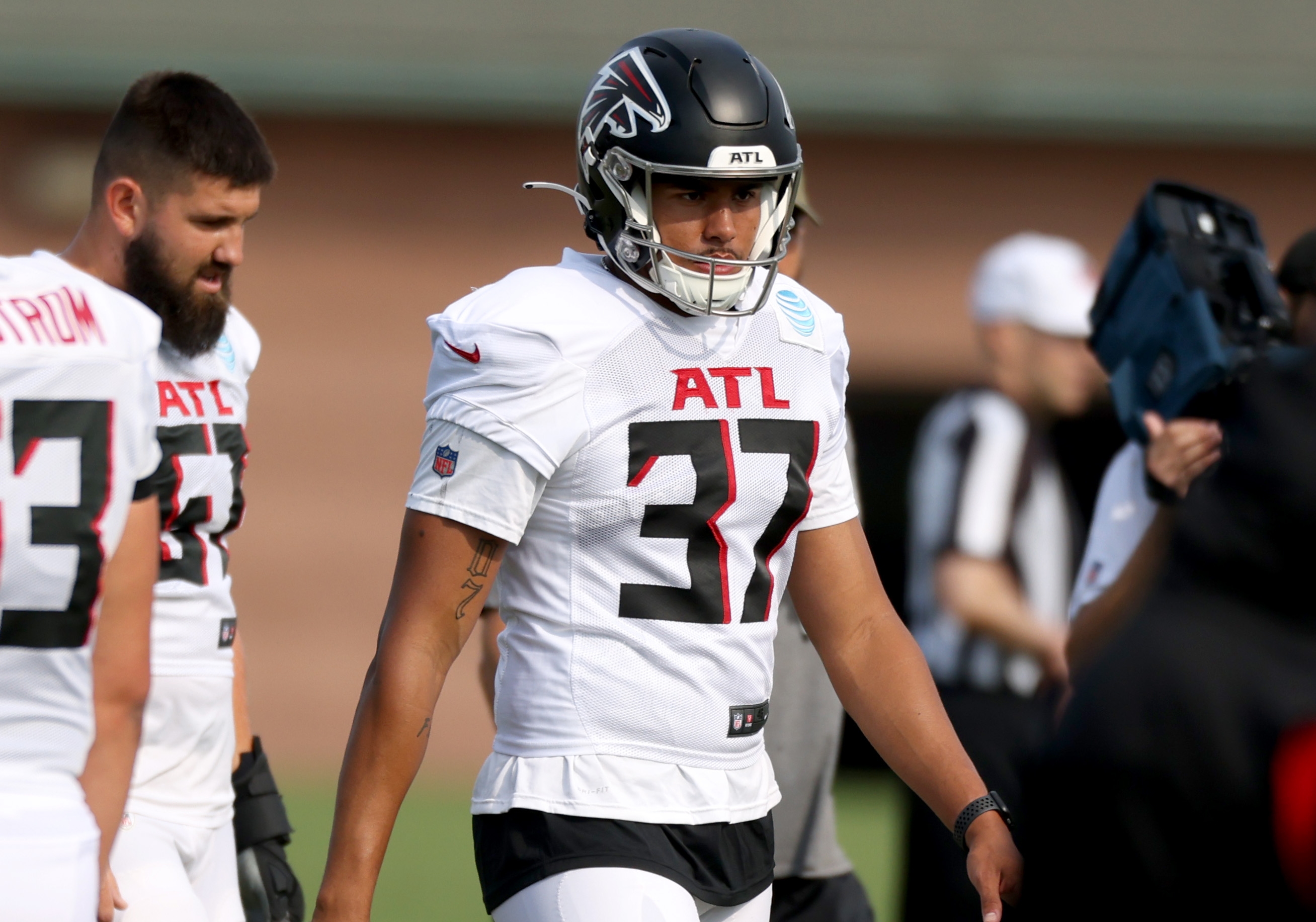 Falcons' Seth Vernon trying to maximize this punting opportunity