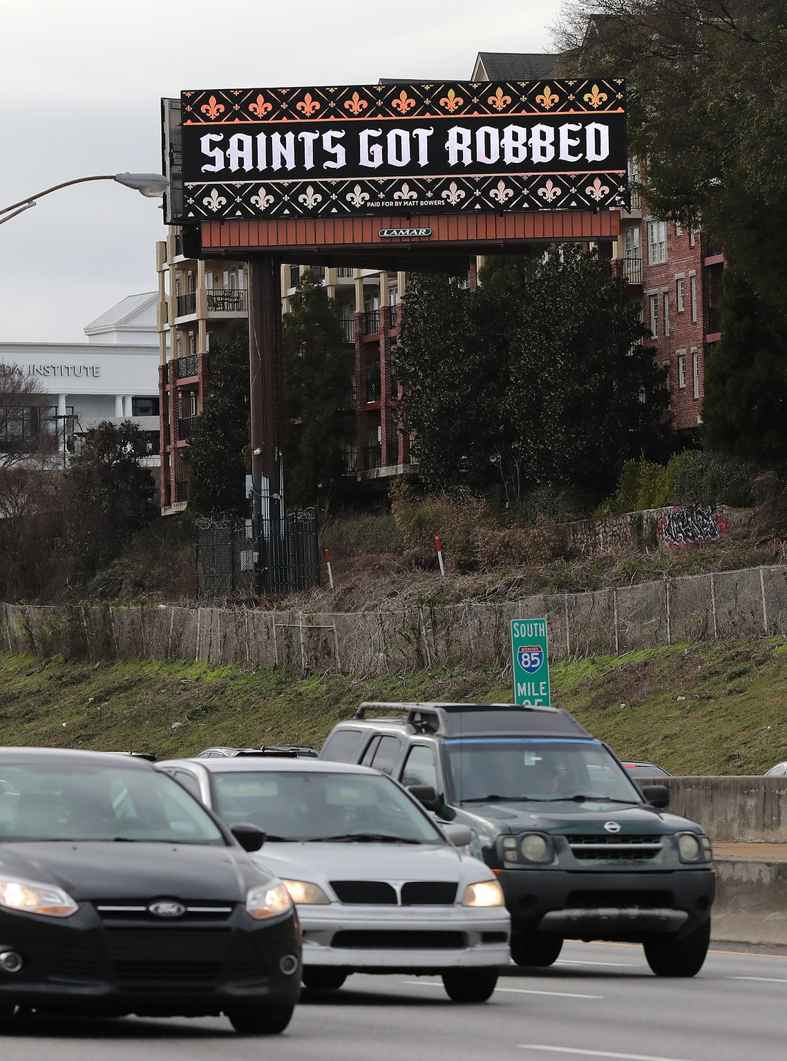 New Orleans fan buys billboards near Super Bowl: 'SAINTS GOT ROBBED'