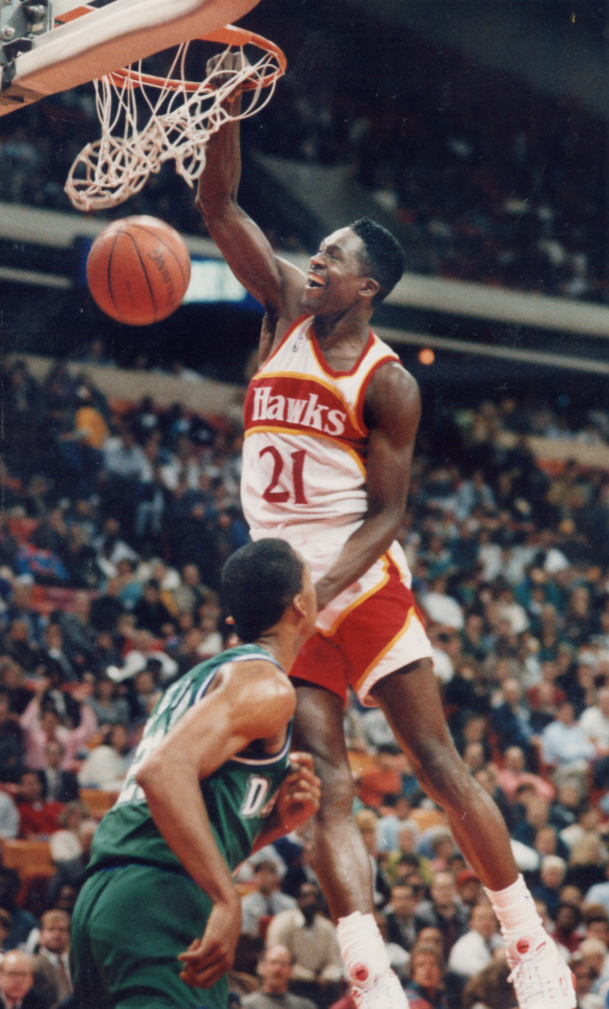 Dominique Wilkins Slam Dunk Atlanta Hawks 8 x 10 Framed Basketball Photo  - Dynasty Sports & Framing