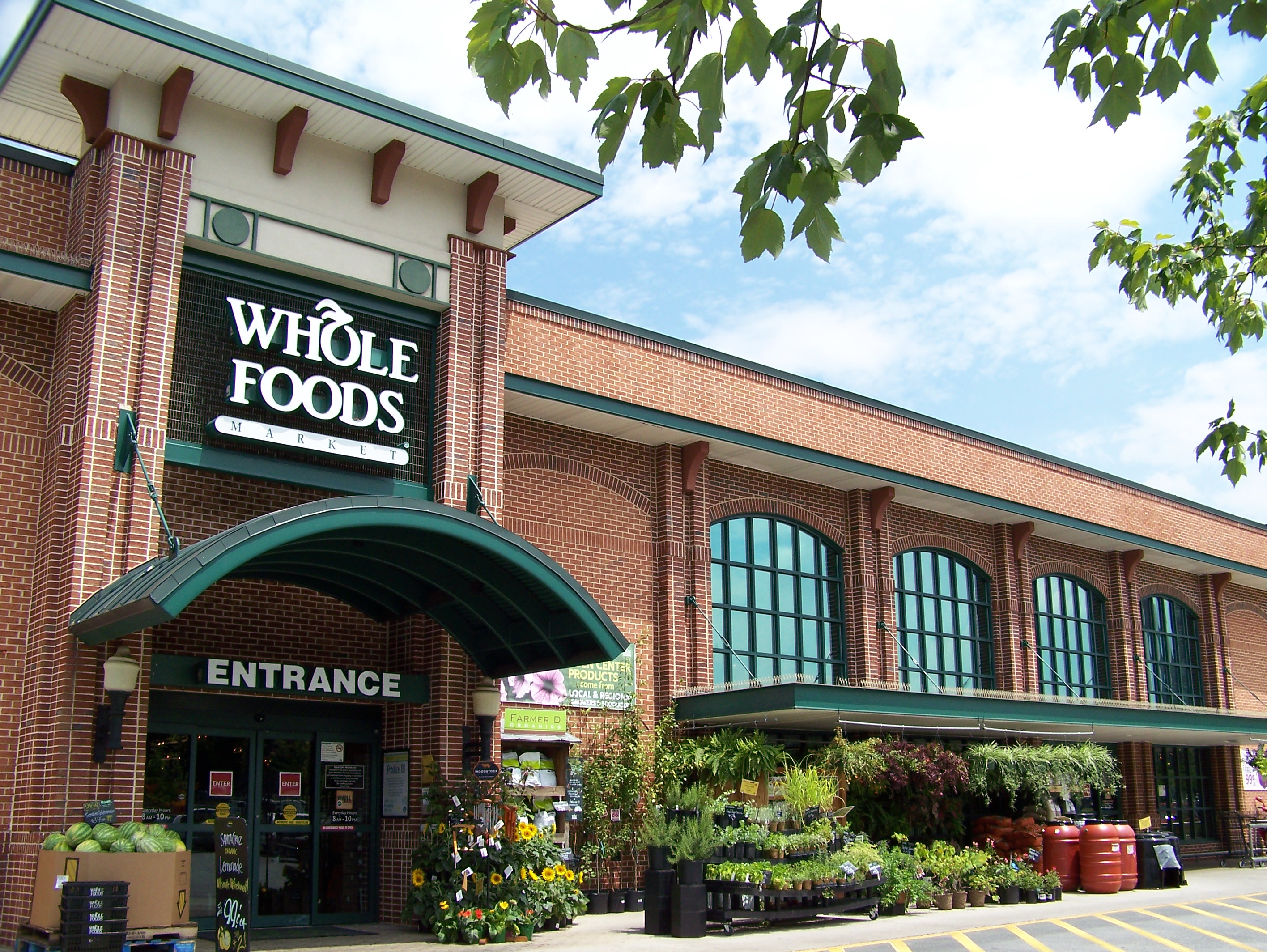 Whole Foods Market targets millennials with new grocery store