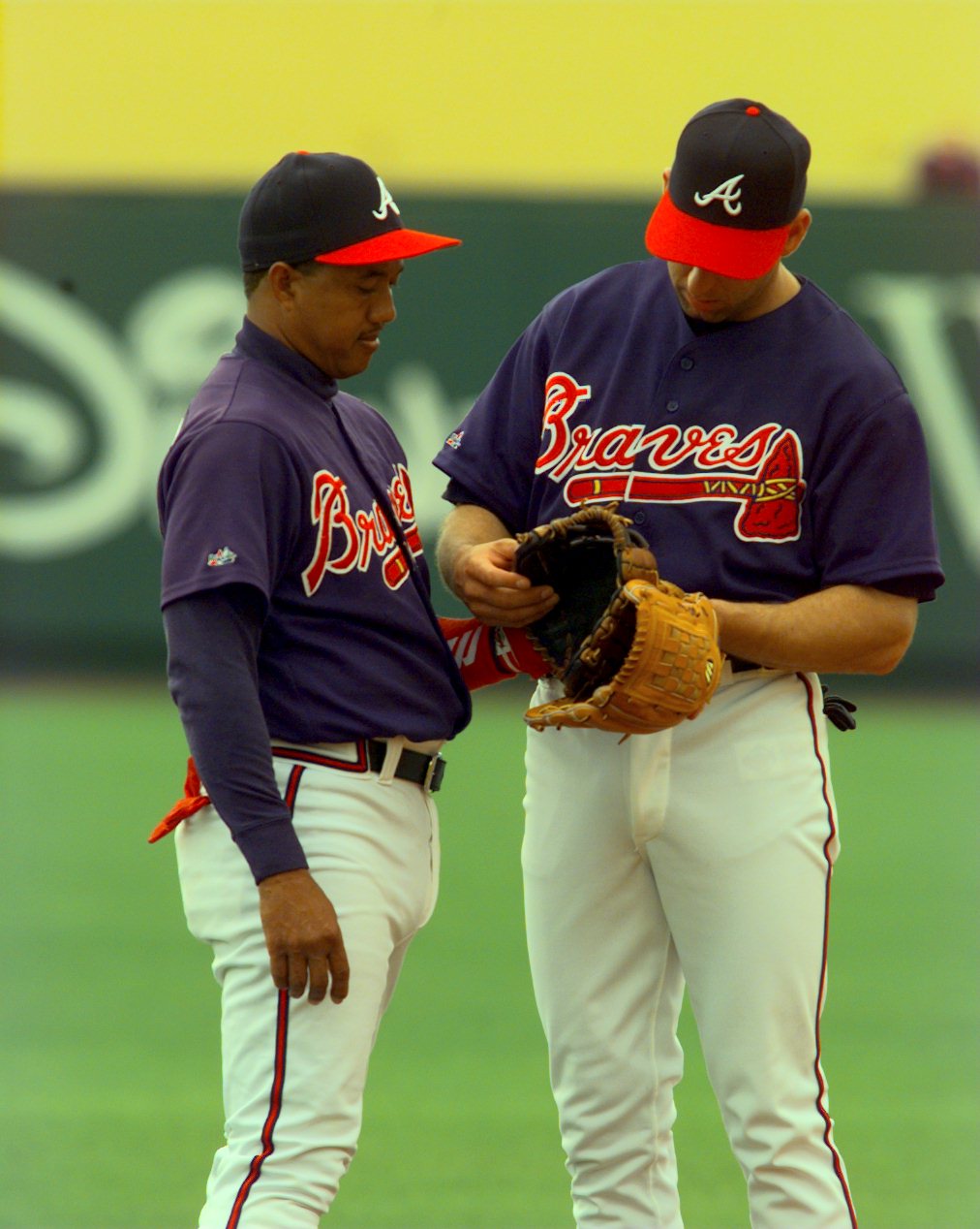 Lot Detail - 1998 Rafael Belliard Game Used Atlanta Braves “Turn Back the  Clock Atlanta Black Crackers Home Uniform (Belliard LOA & Beckett)