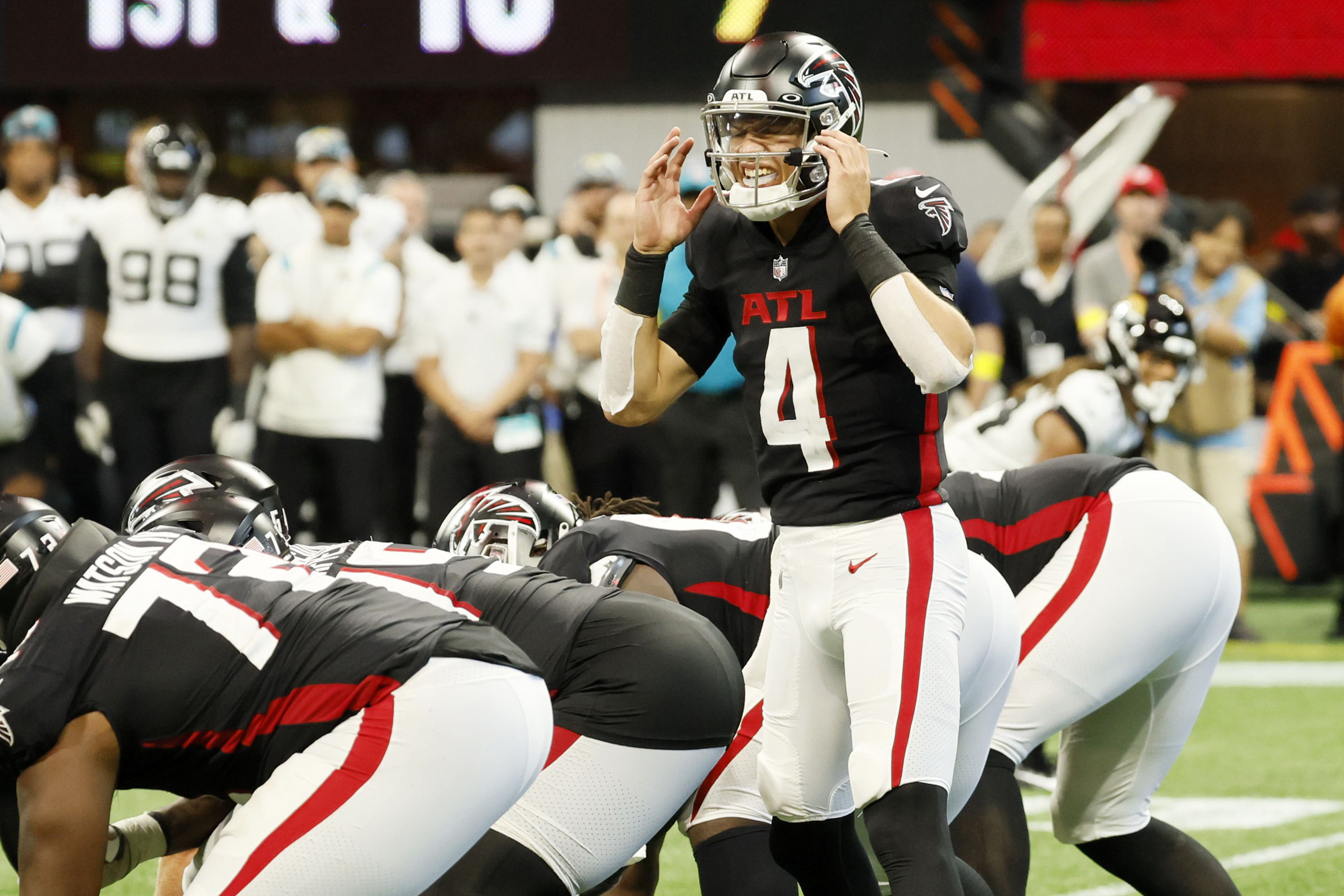 QB Desmond Ridder makes debut as Falcons face rival Saints