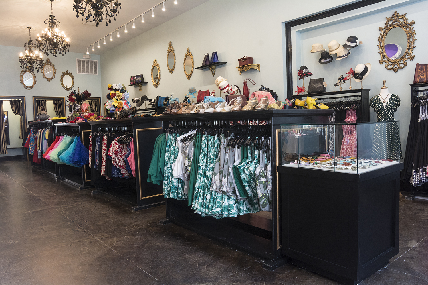Trashy Diva brings vintage clothing to Poncey