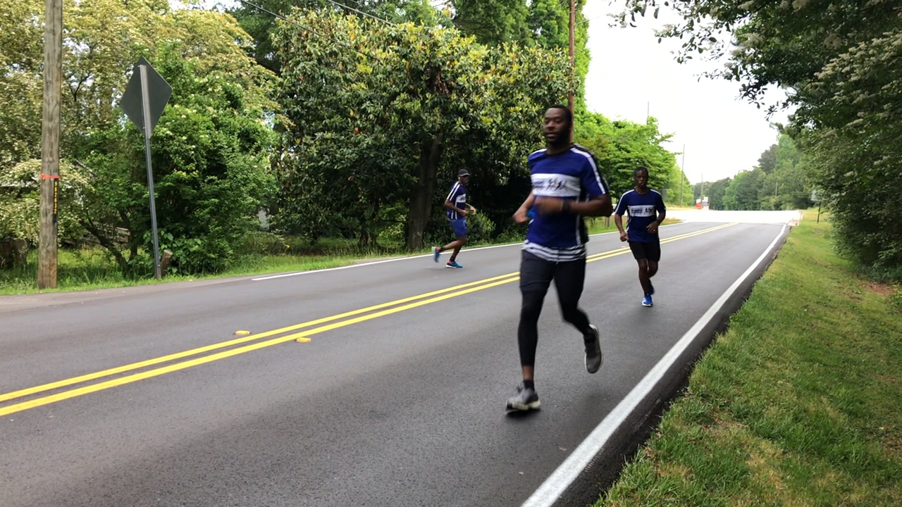 Run With Maud Atlanta Runners Mark Anniversary Of Ahmaud Arbery Death