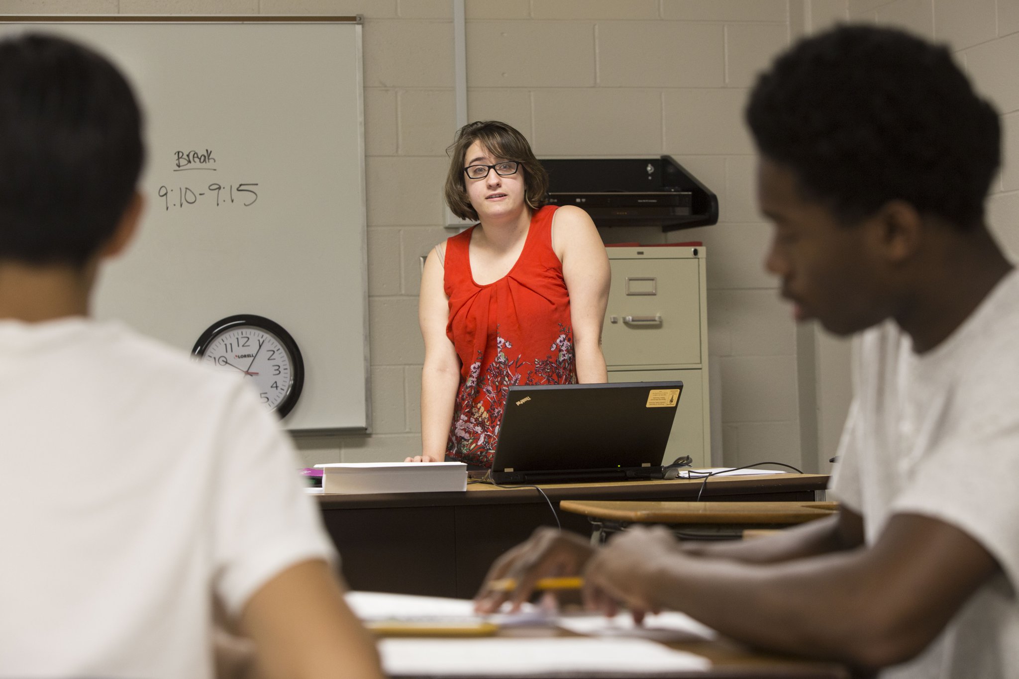 Jenna Stuart, a Geometry teacher at Meadowcreek High, instructs a summer school math class. Chad Rhym/Chad.Rhym@ajc.com