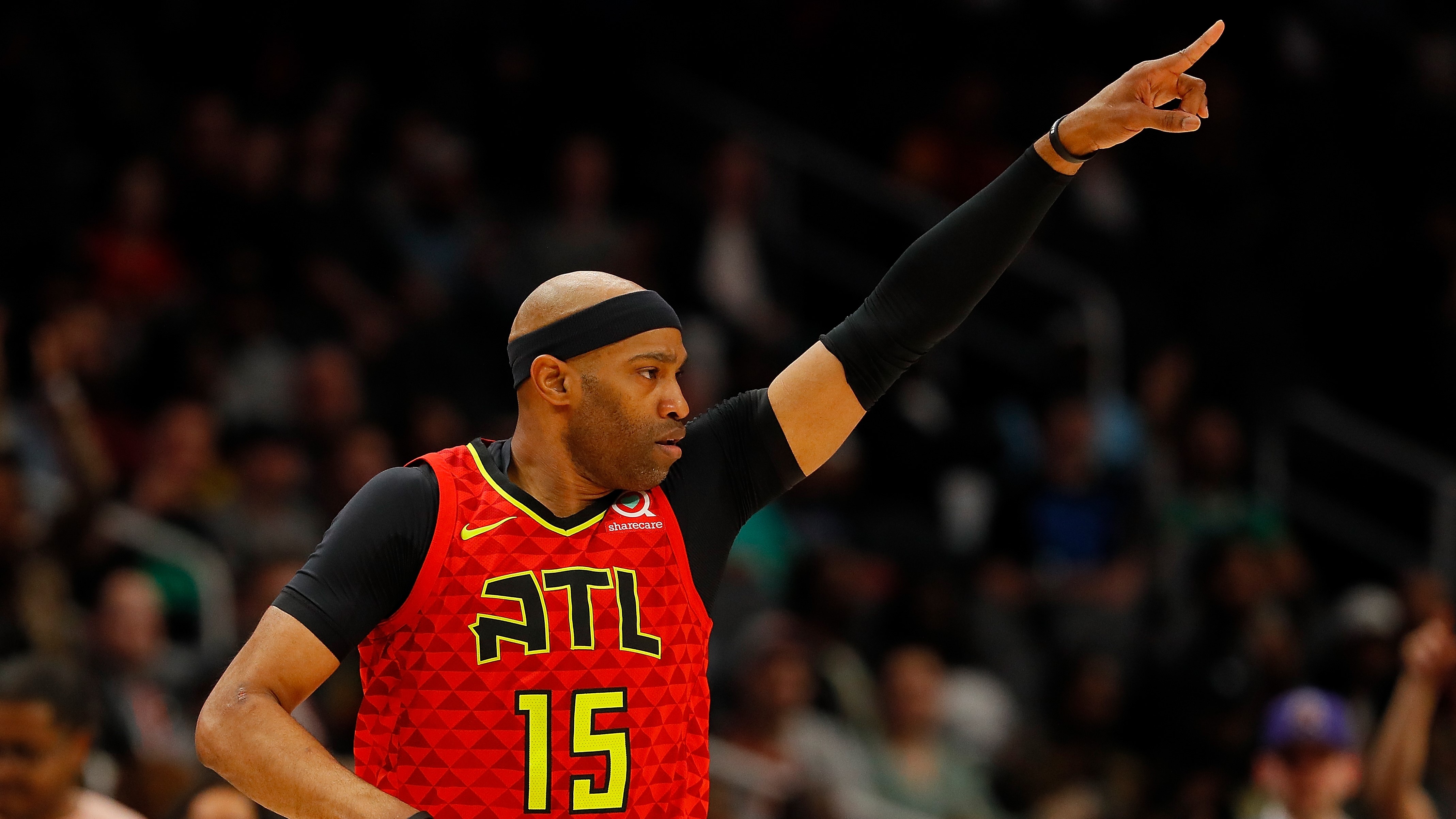 Vince Carter doesn't want the spotlight in his NBA-record season