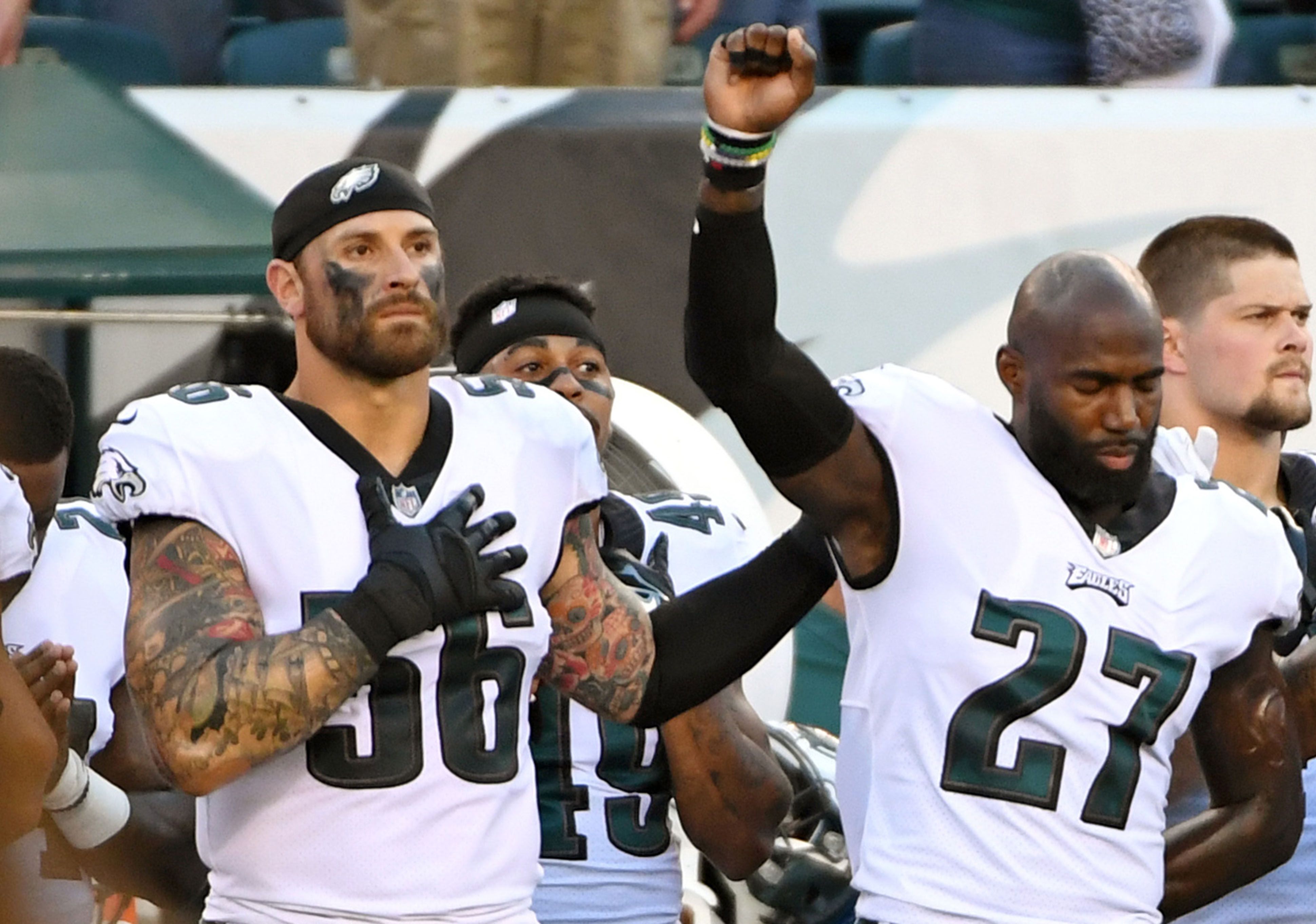 Eagles' Chris Long pledges next 10 game checks to support