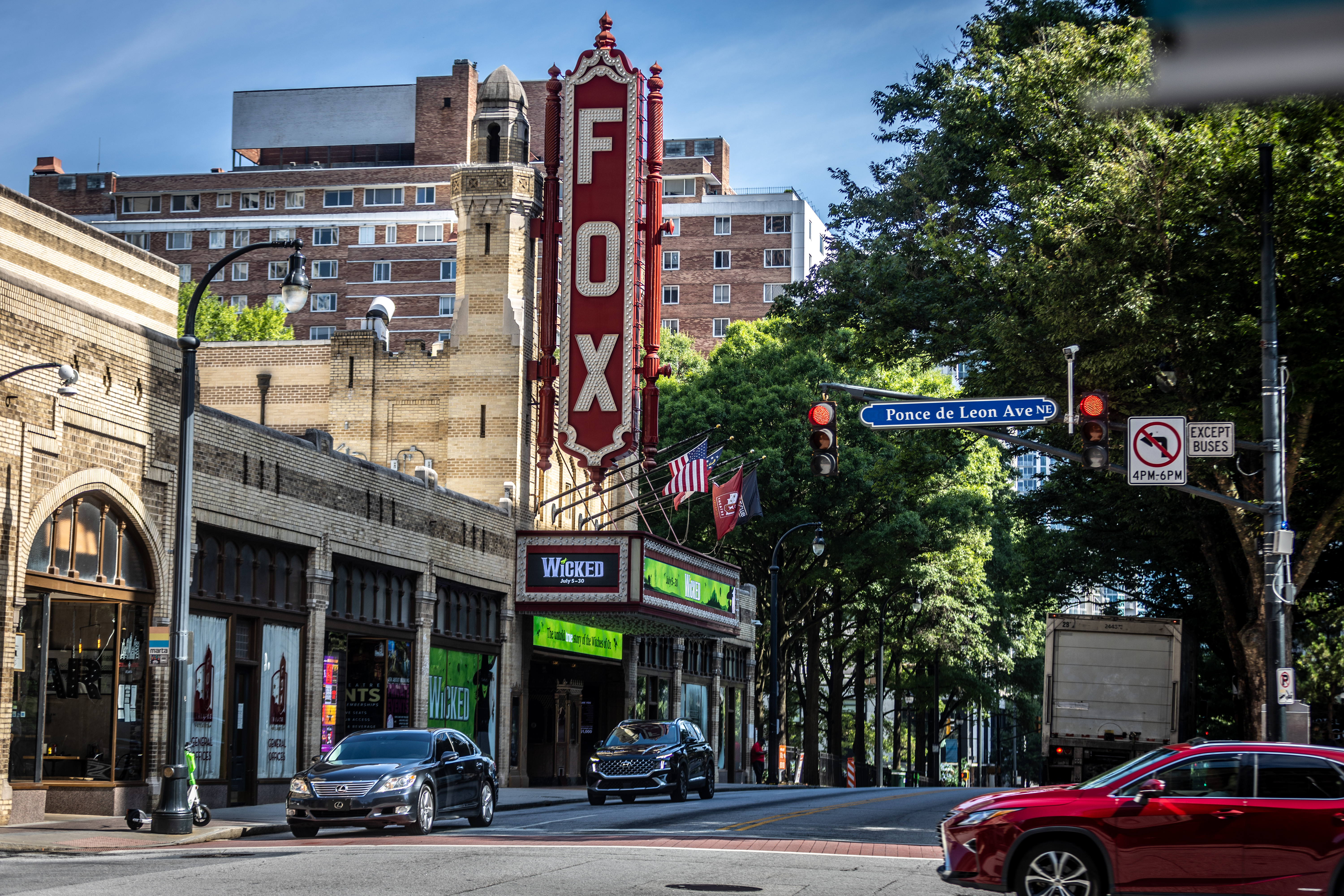 New Visioning Initiative Sets Sights on Improving Peachtree Street