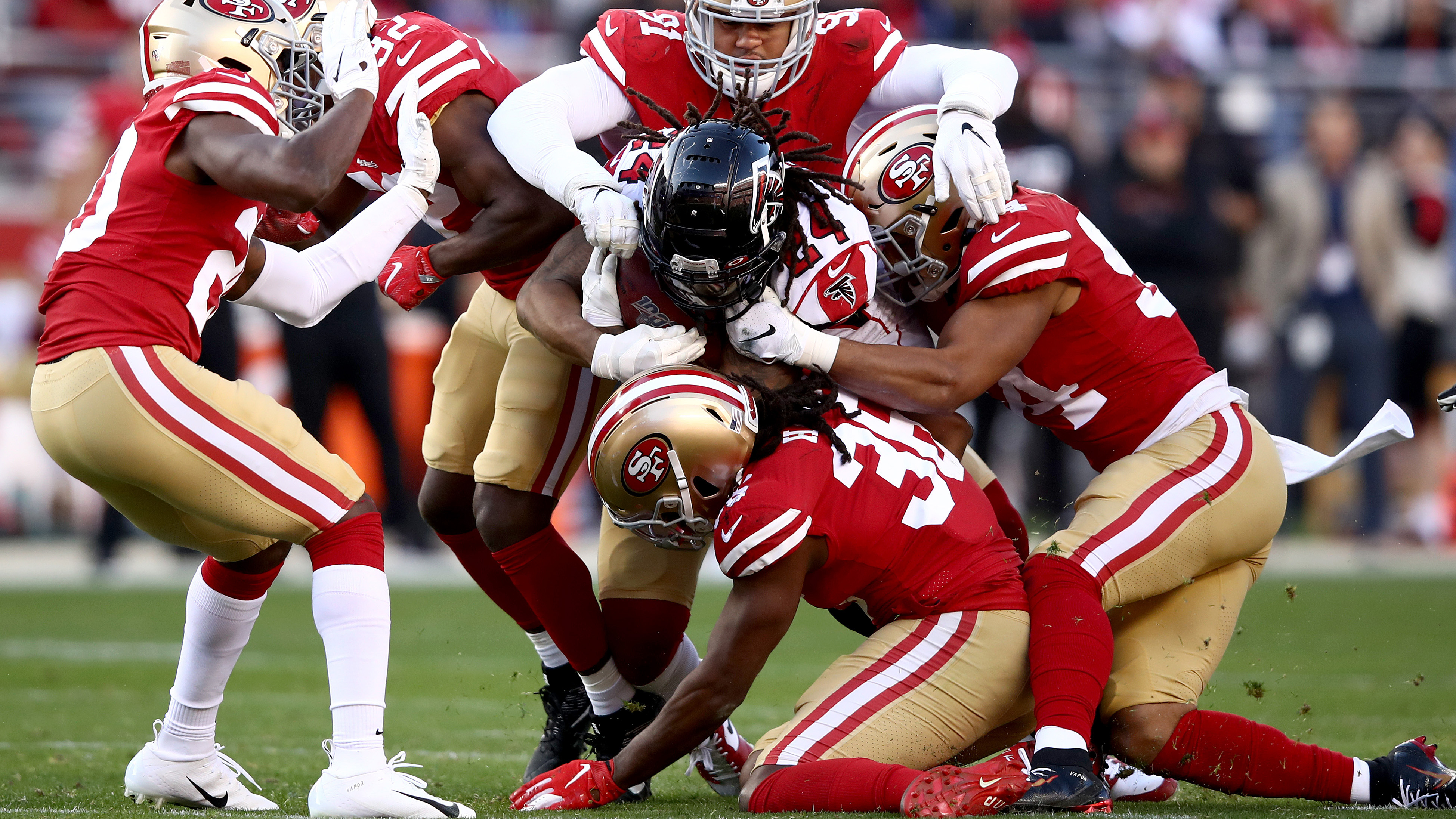 Julio Jones barely gets over goal line and Falcons get huge upset over 49ers