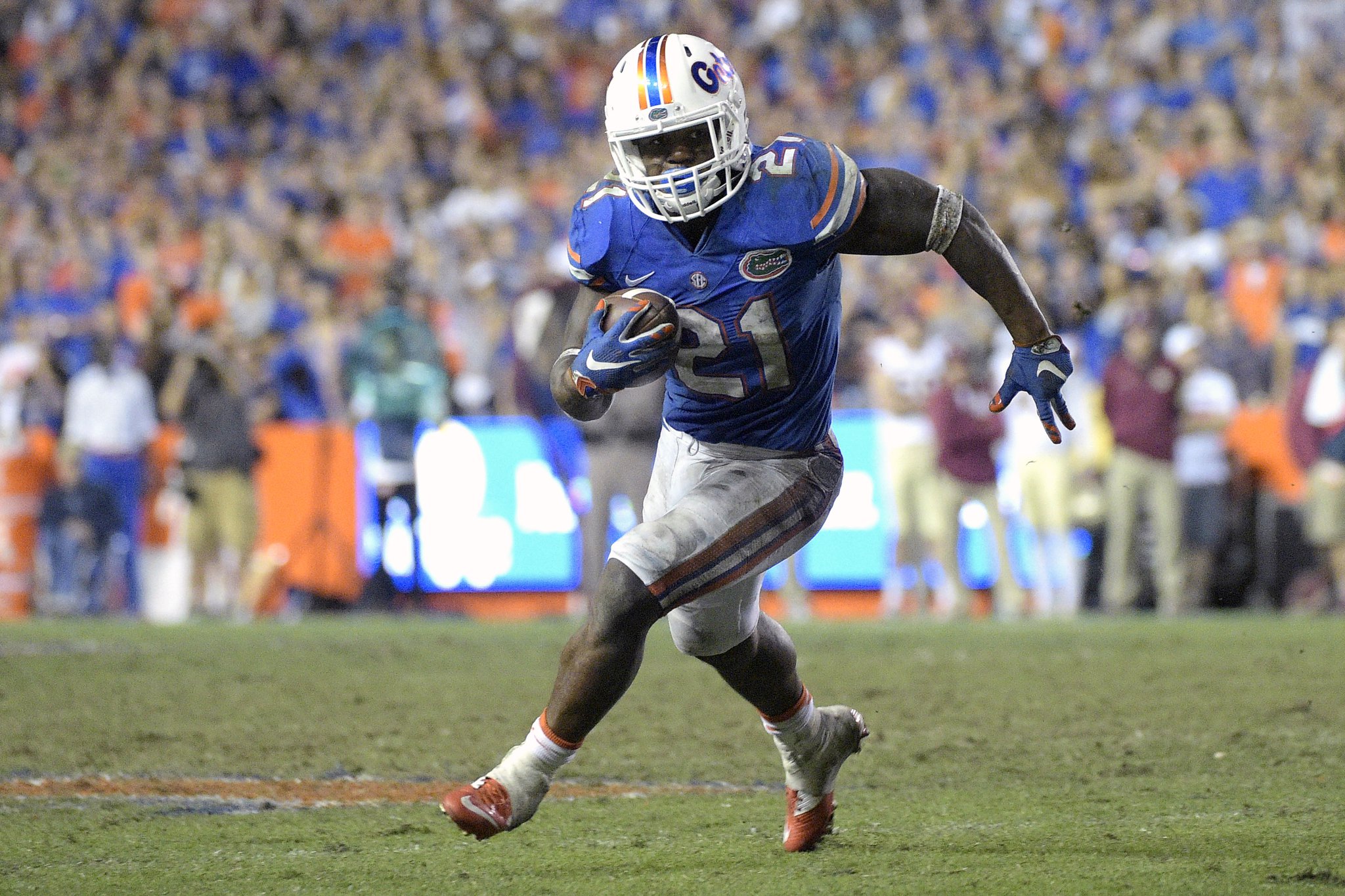 49ers select Kelvin Taylor, son of ex-NFL tailback Fred Taylor, in