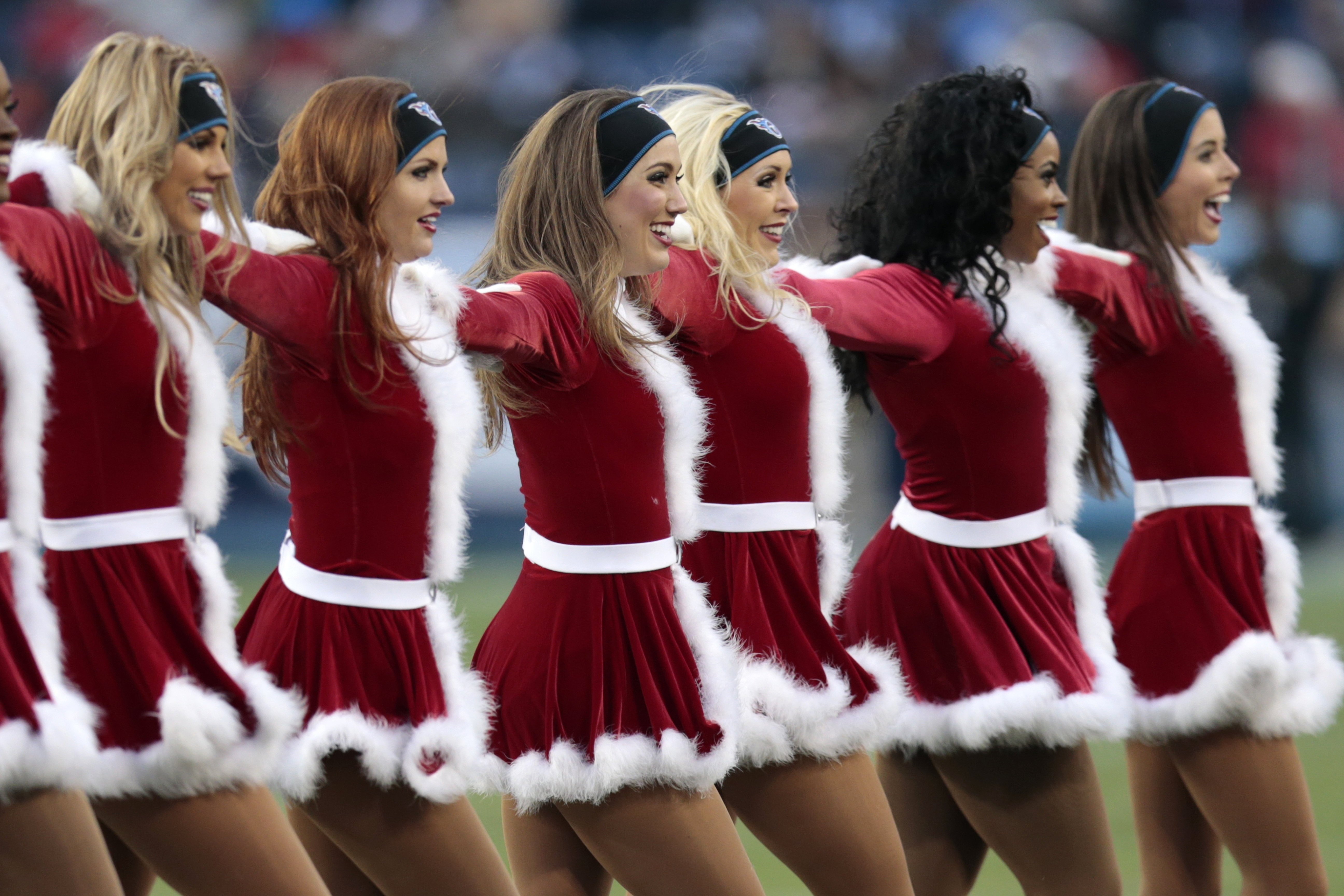 A Very NFL Cheerleaders Christmas