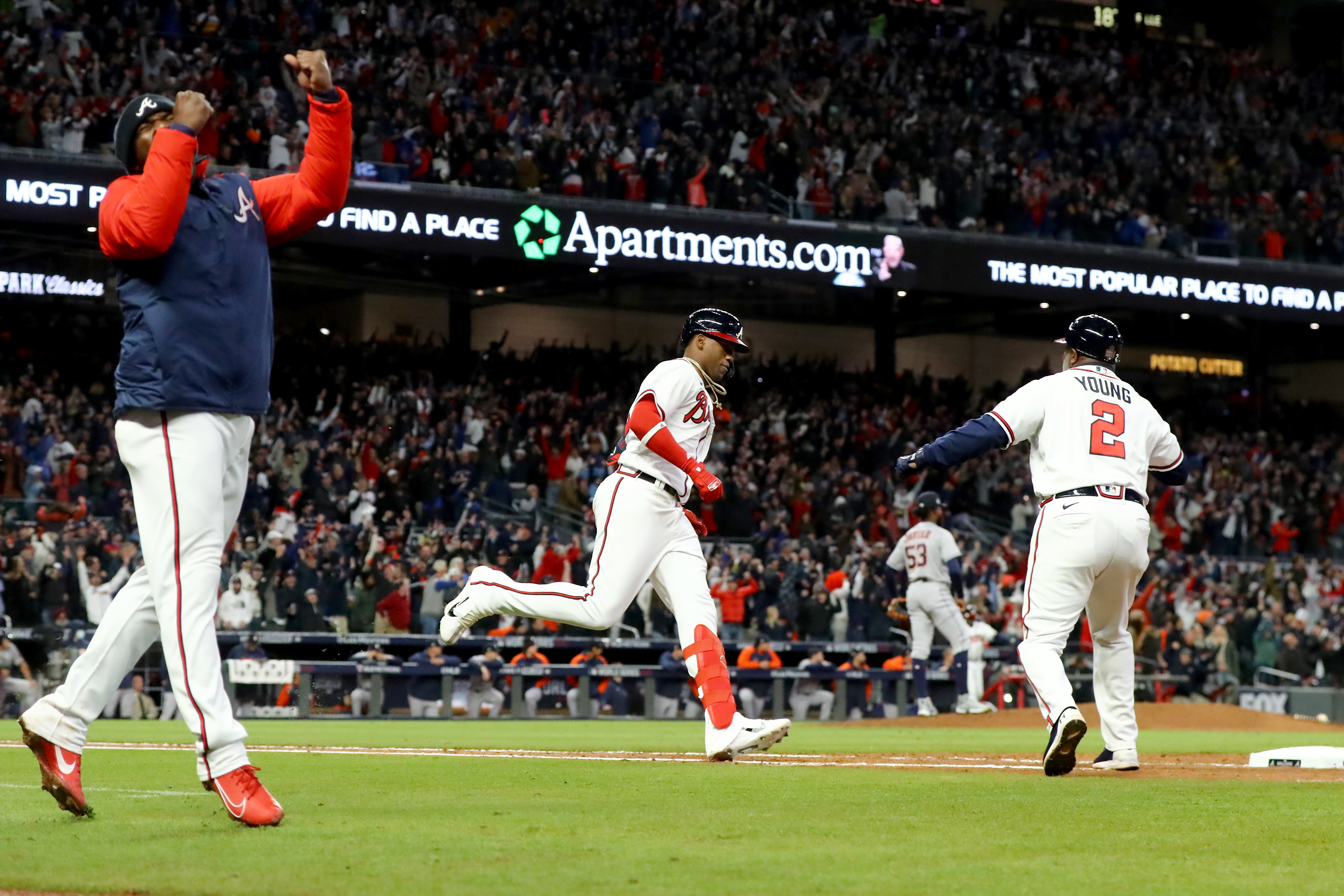 Braves rally for Game 4 win over Astros, take 3-1 lead in World Series 