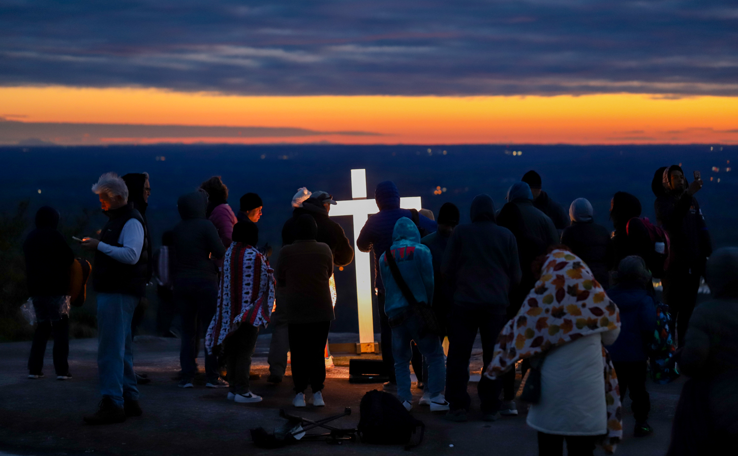 PHOTOS: Easter sunrise service atop Stone Mountain
