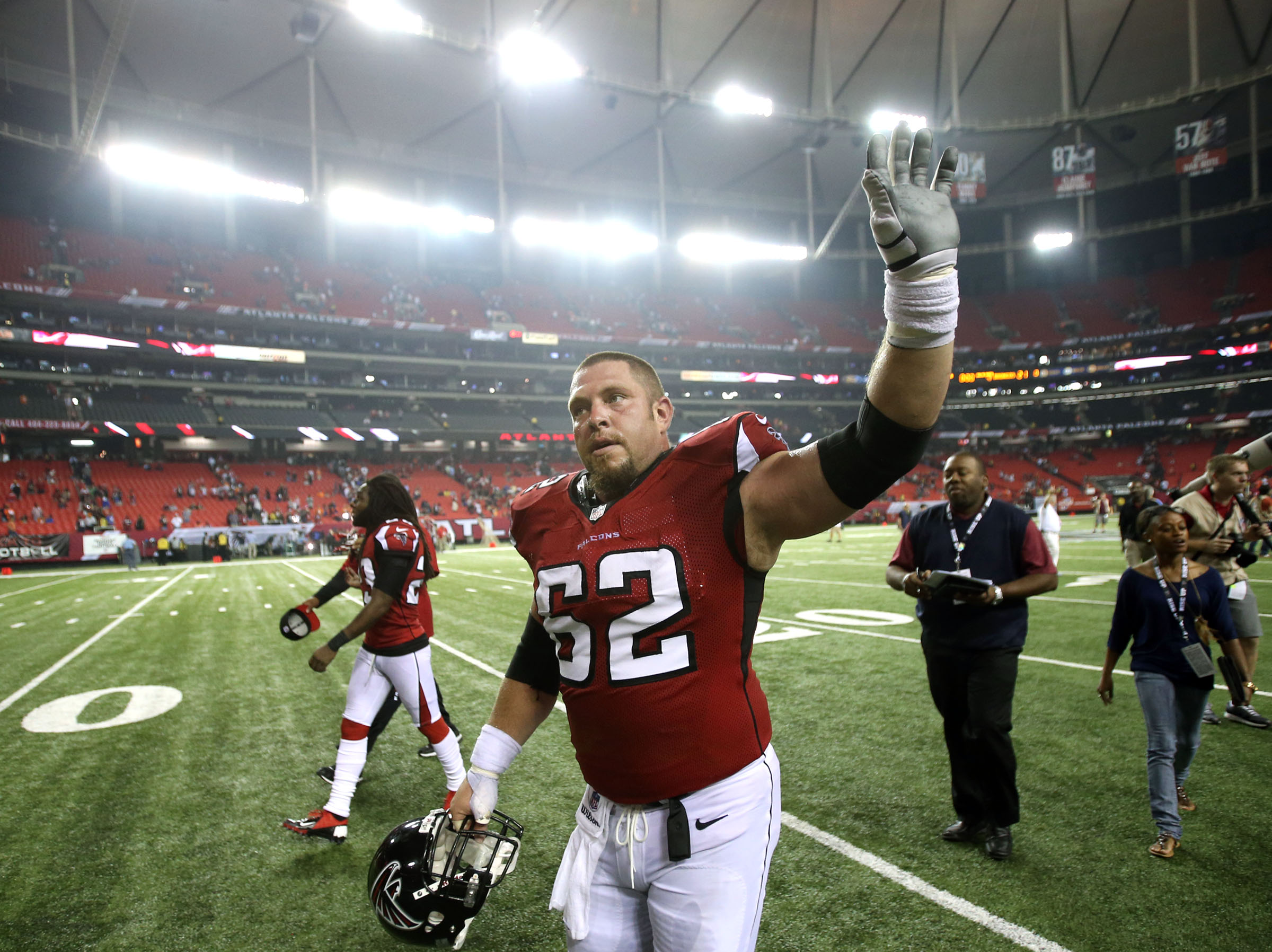 Falcons center Todd McClure leads by example