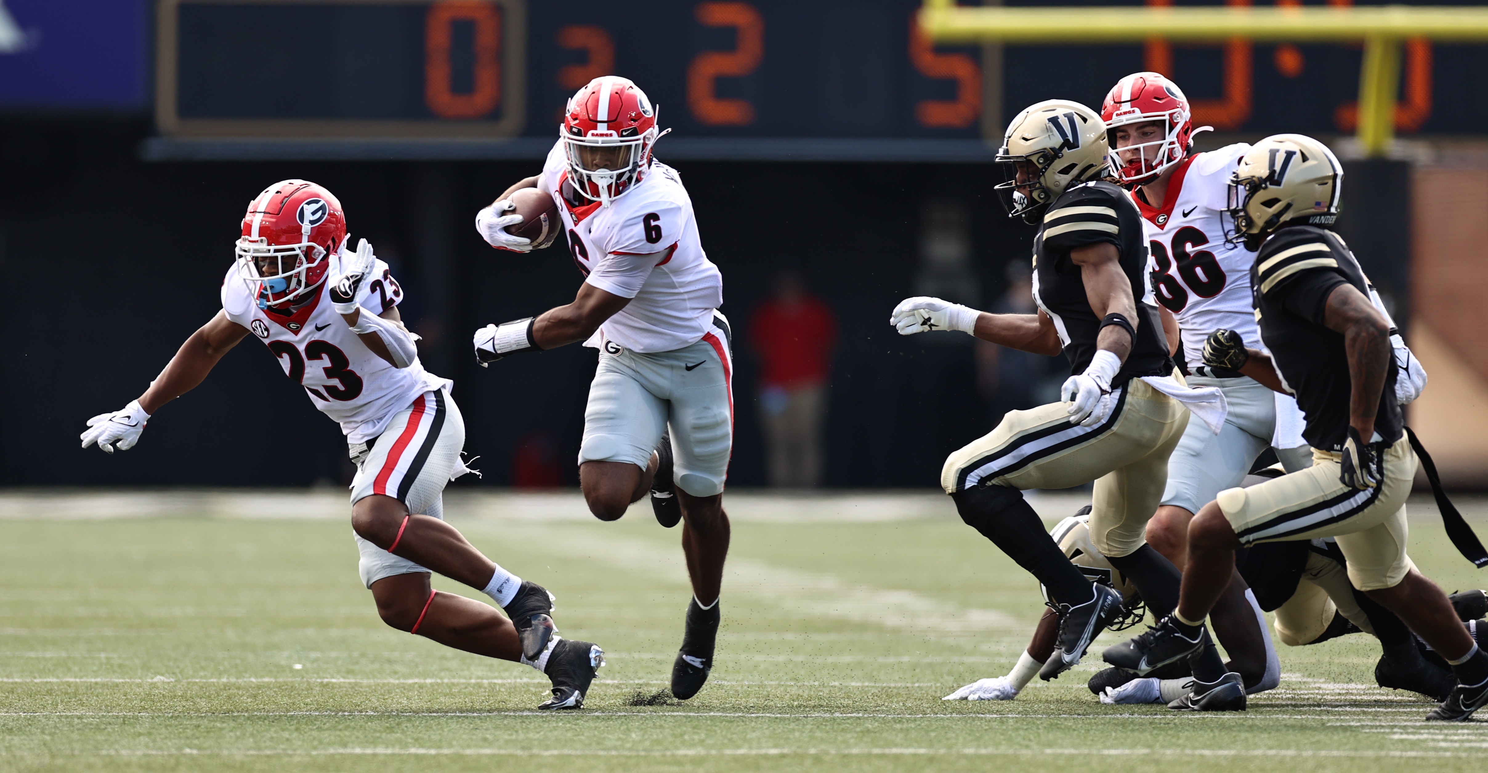 Georgia's game at Auburn will Kickoff at 3:30 on CBS