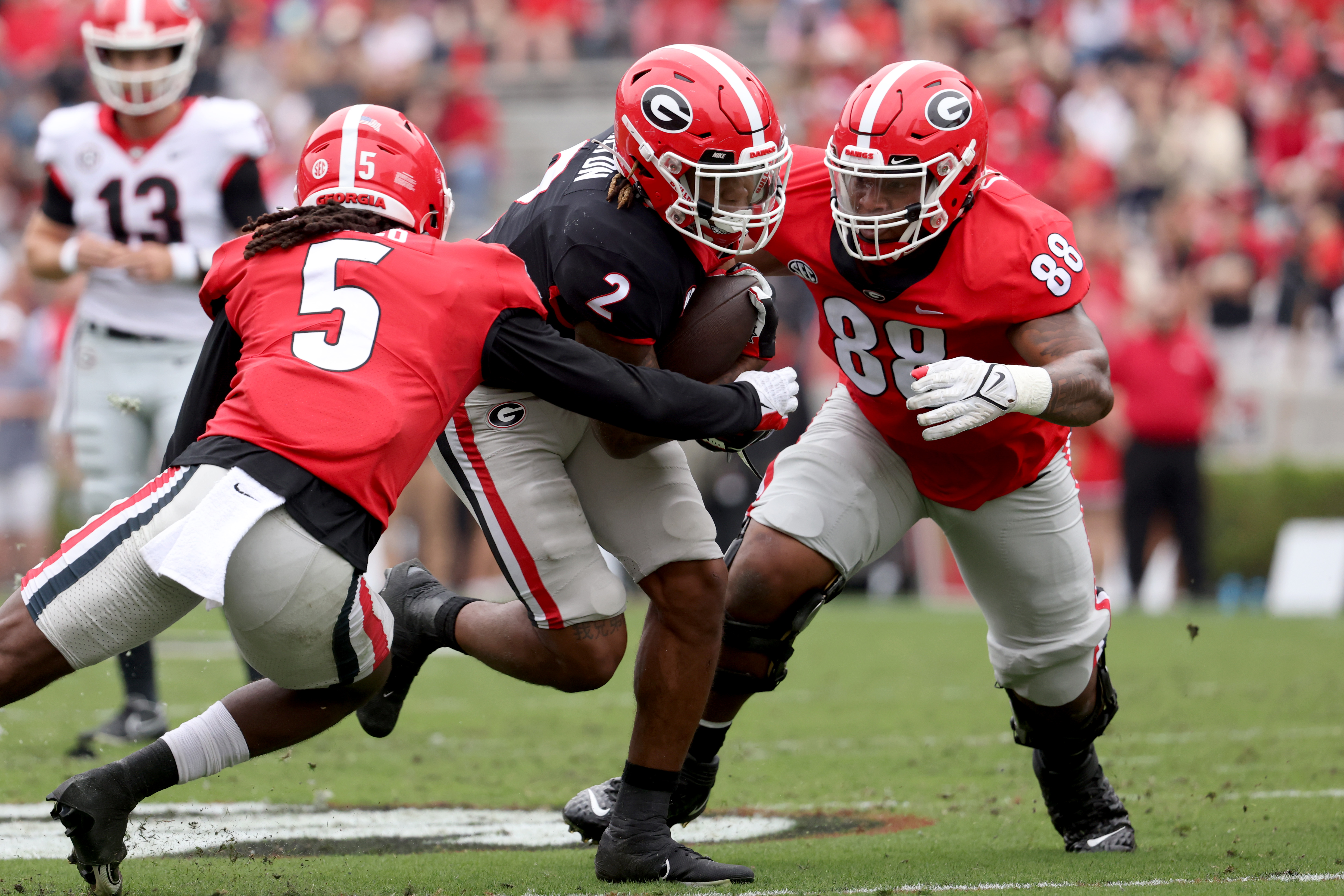 4 UGA football players earn Walter Camp preseason All-America honors