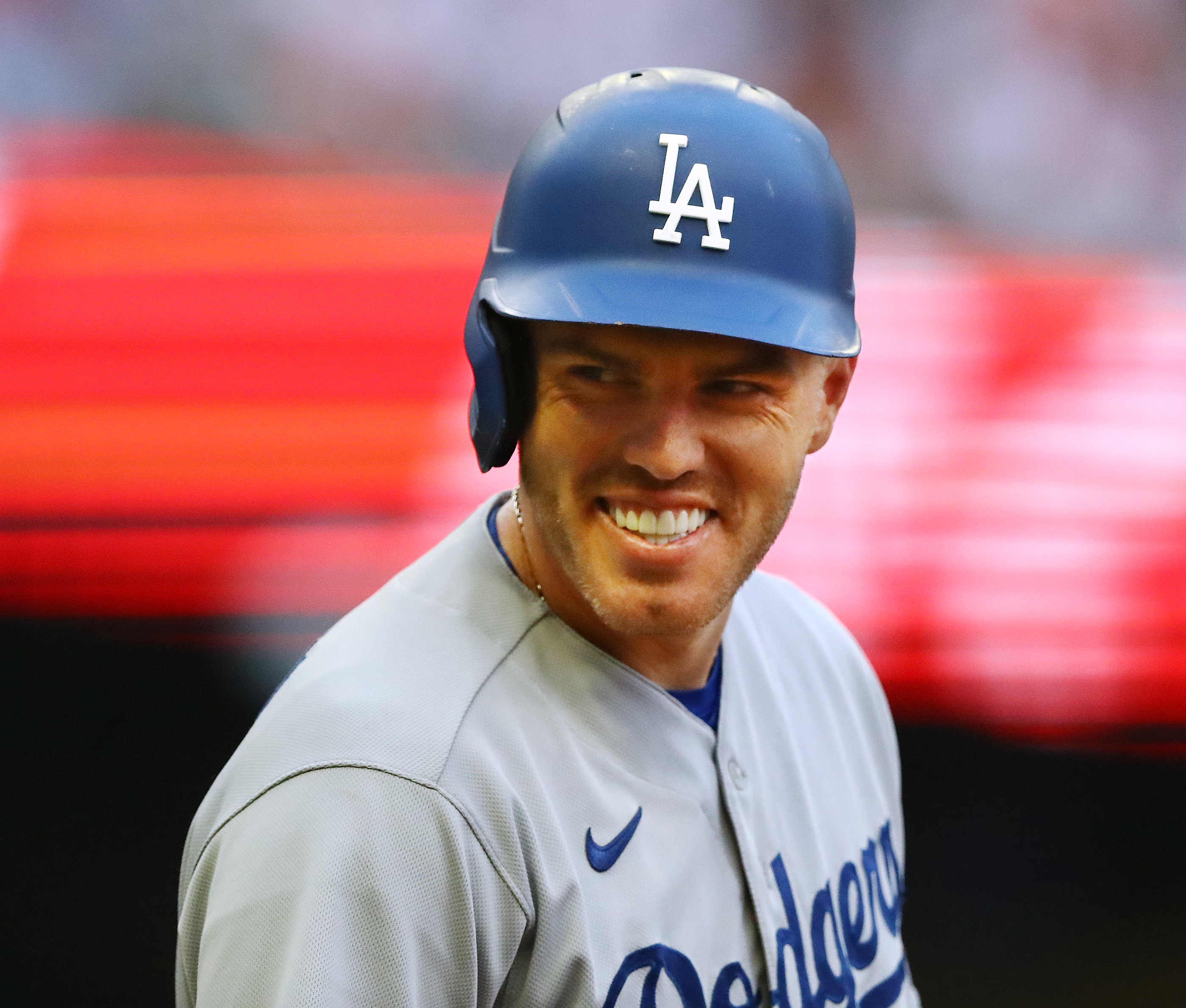 Dodgers stop Braves 4-1 in Freeman's return