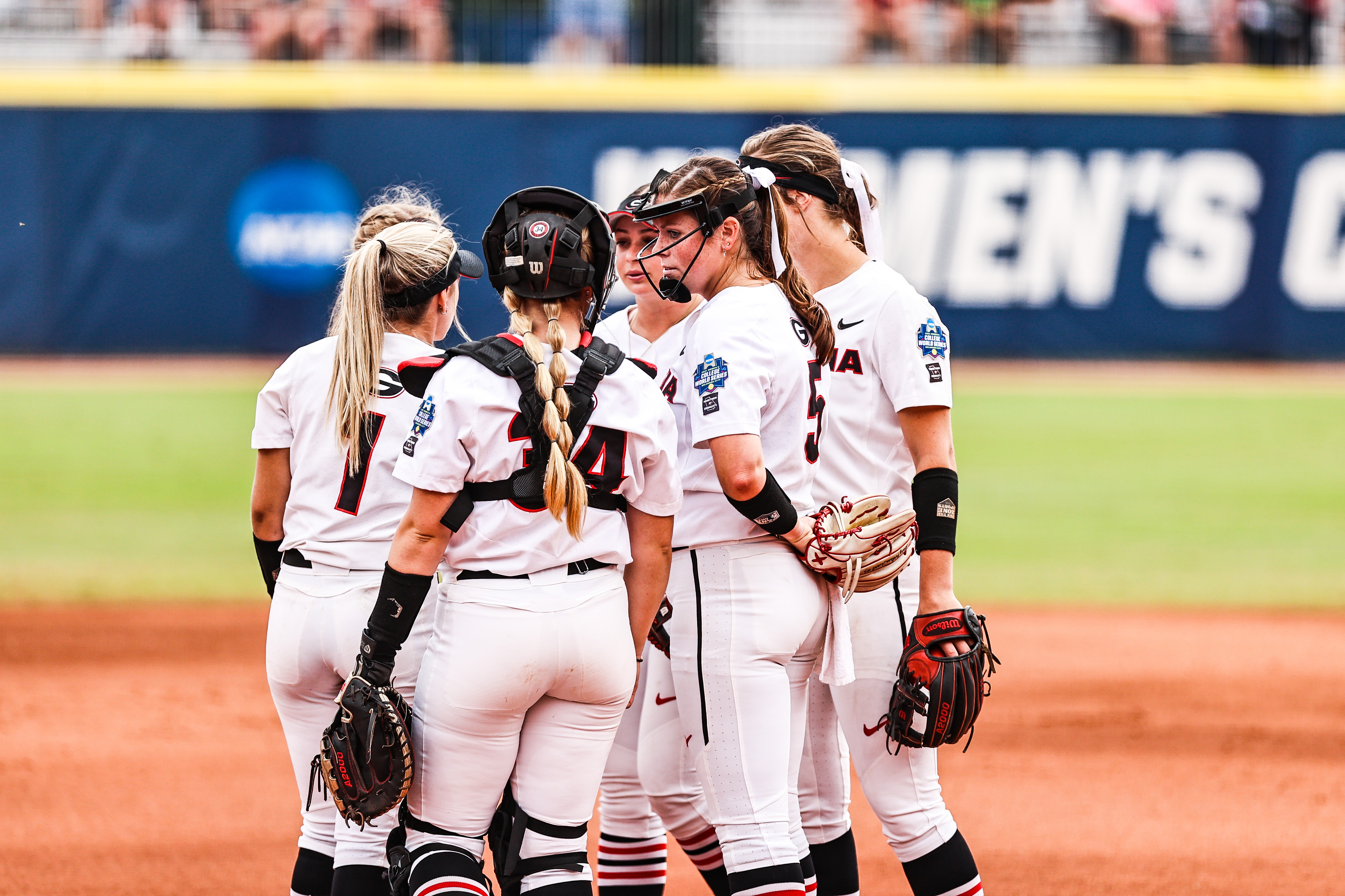 WCWS: Should players wear shorts at the softball World Series?